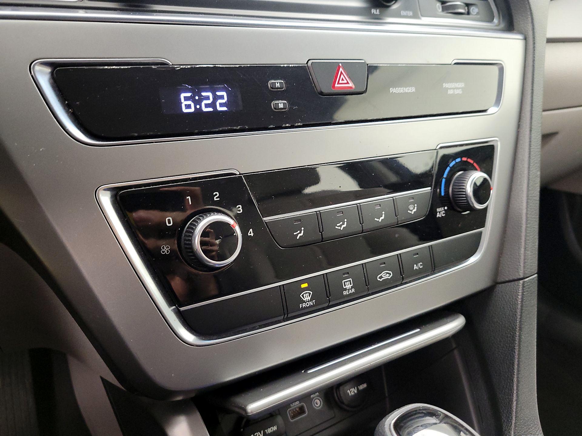 Thumbnail: 2017 Hyundai Sonata - 15