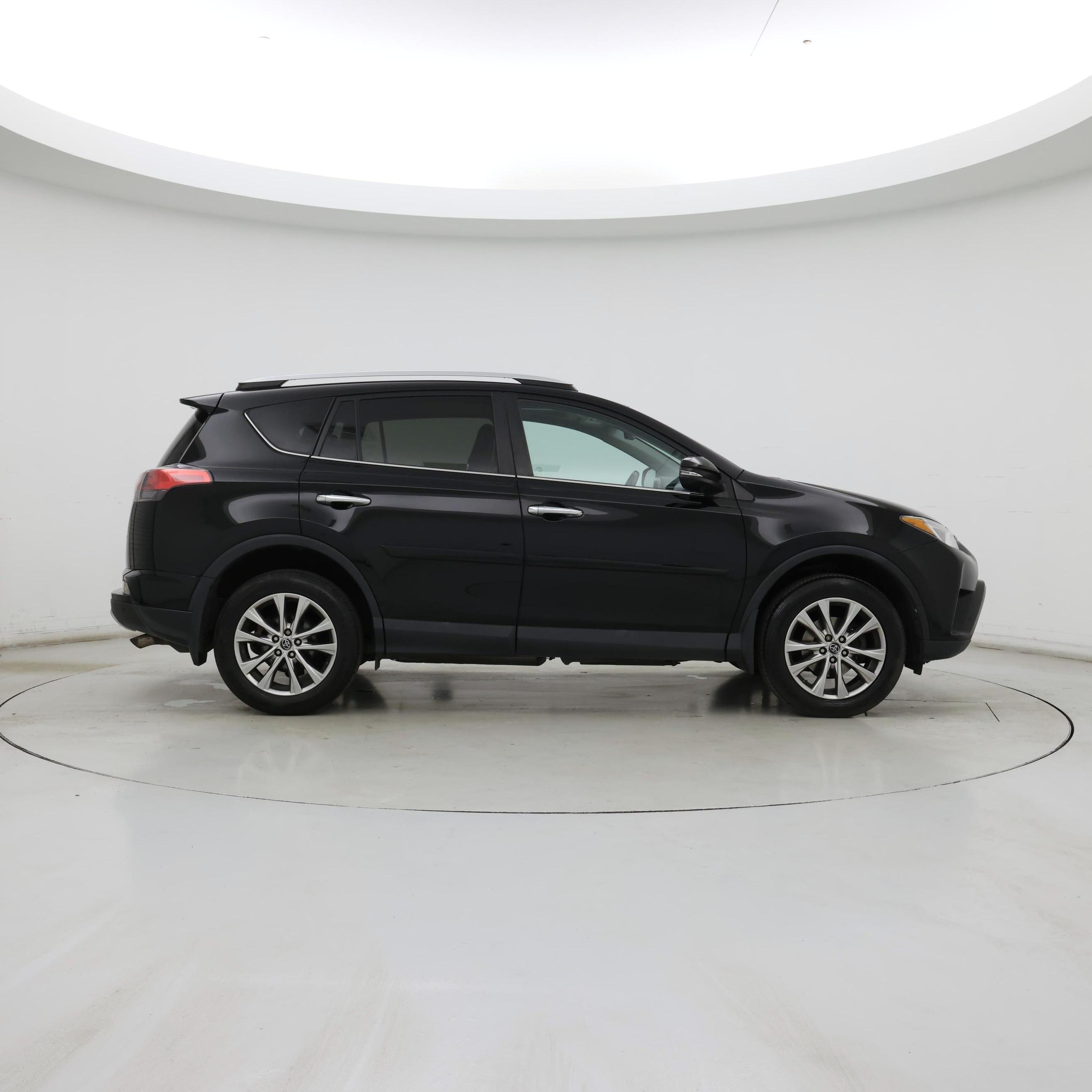 Thumbnail: 2016 Toyota RAV4 - 7