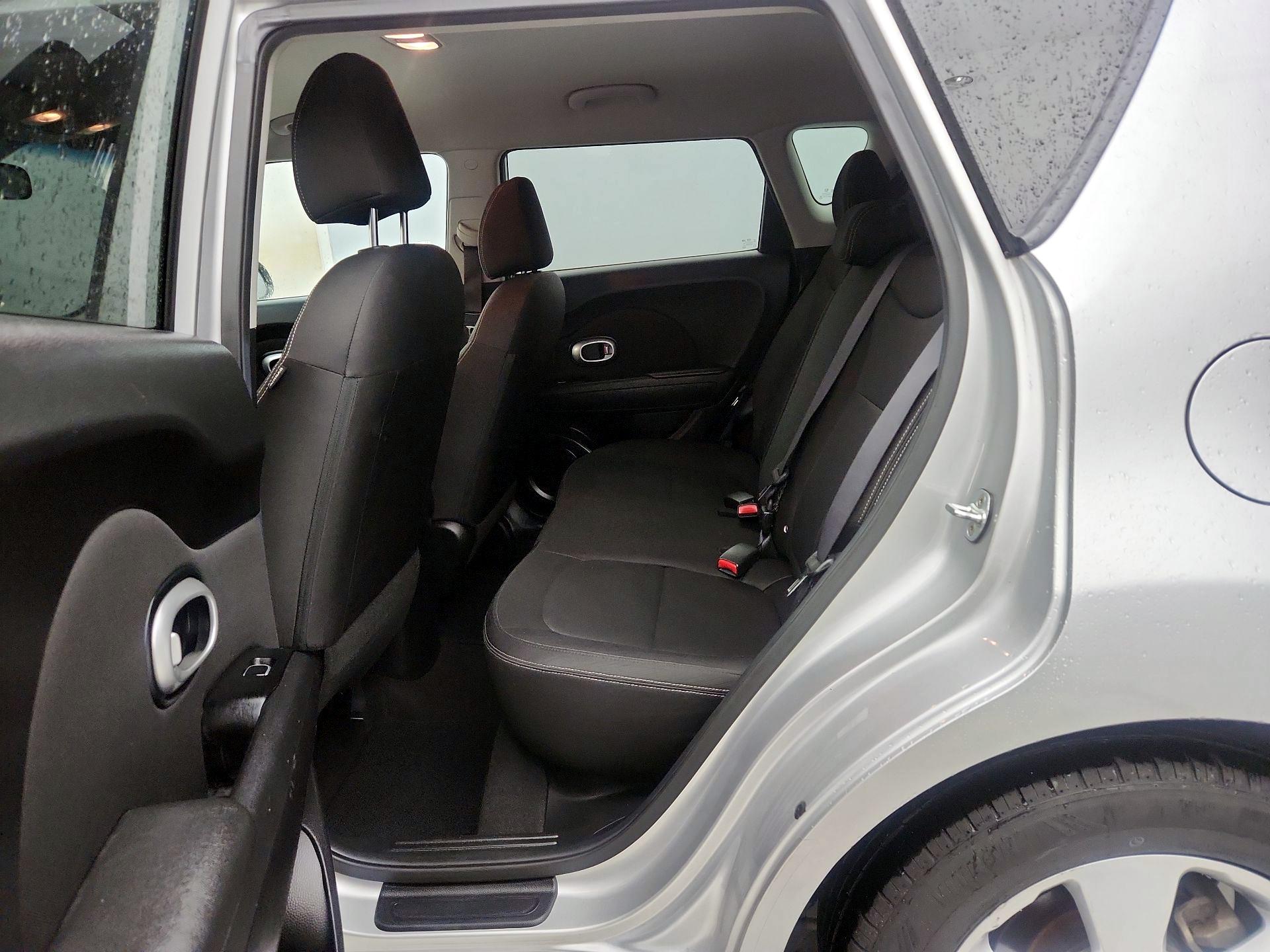 Thumbnail: 2018 Kia Soul - 18