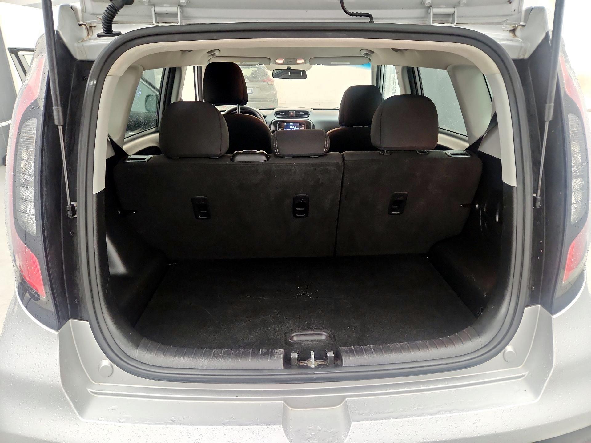 Thumbnail: 2018 Kia Soul - 19