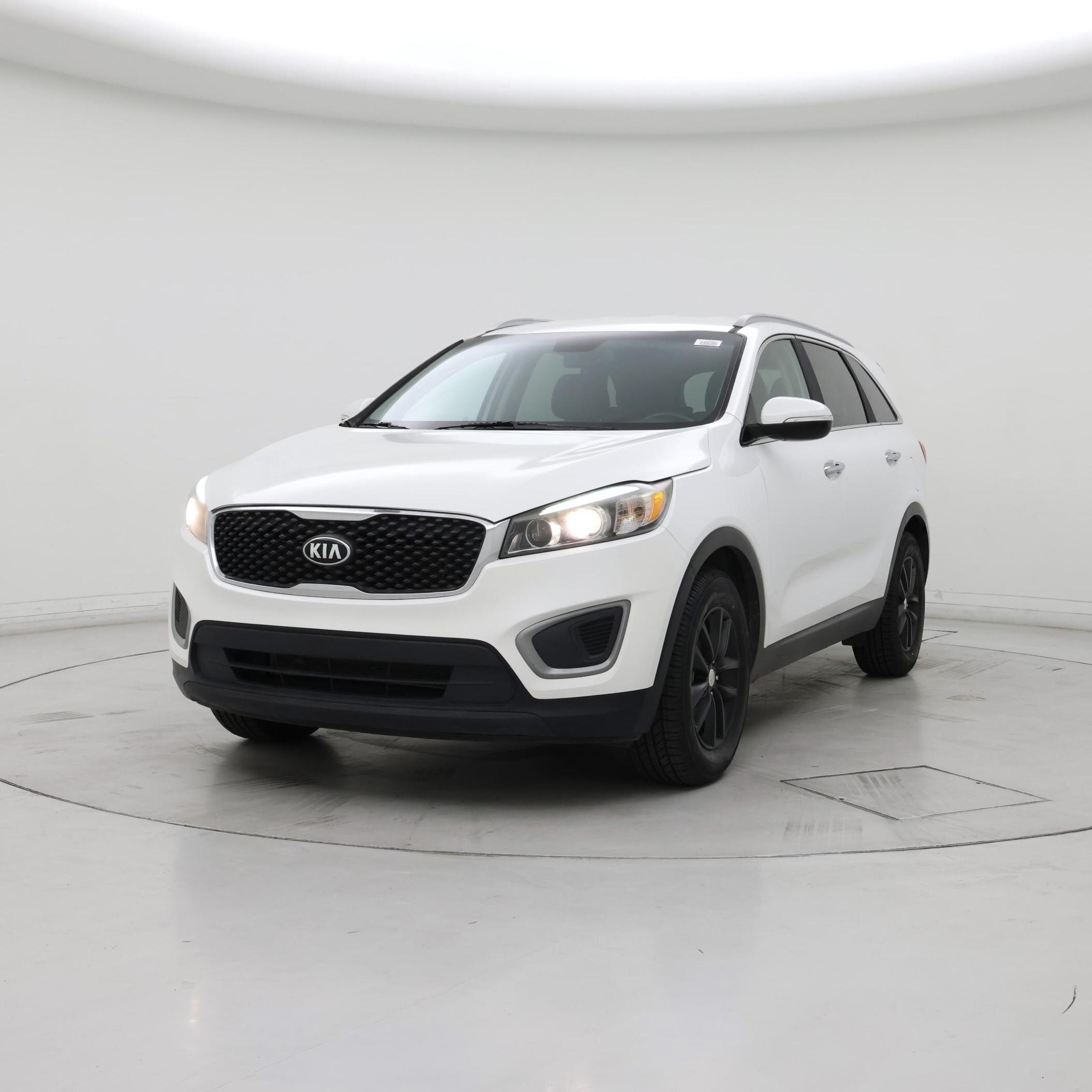 Thumbnail: 2016 Kia Sorento - 4