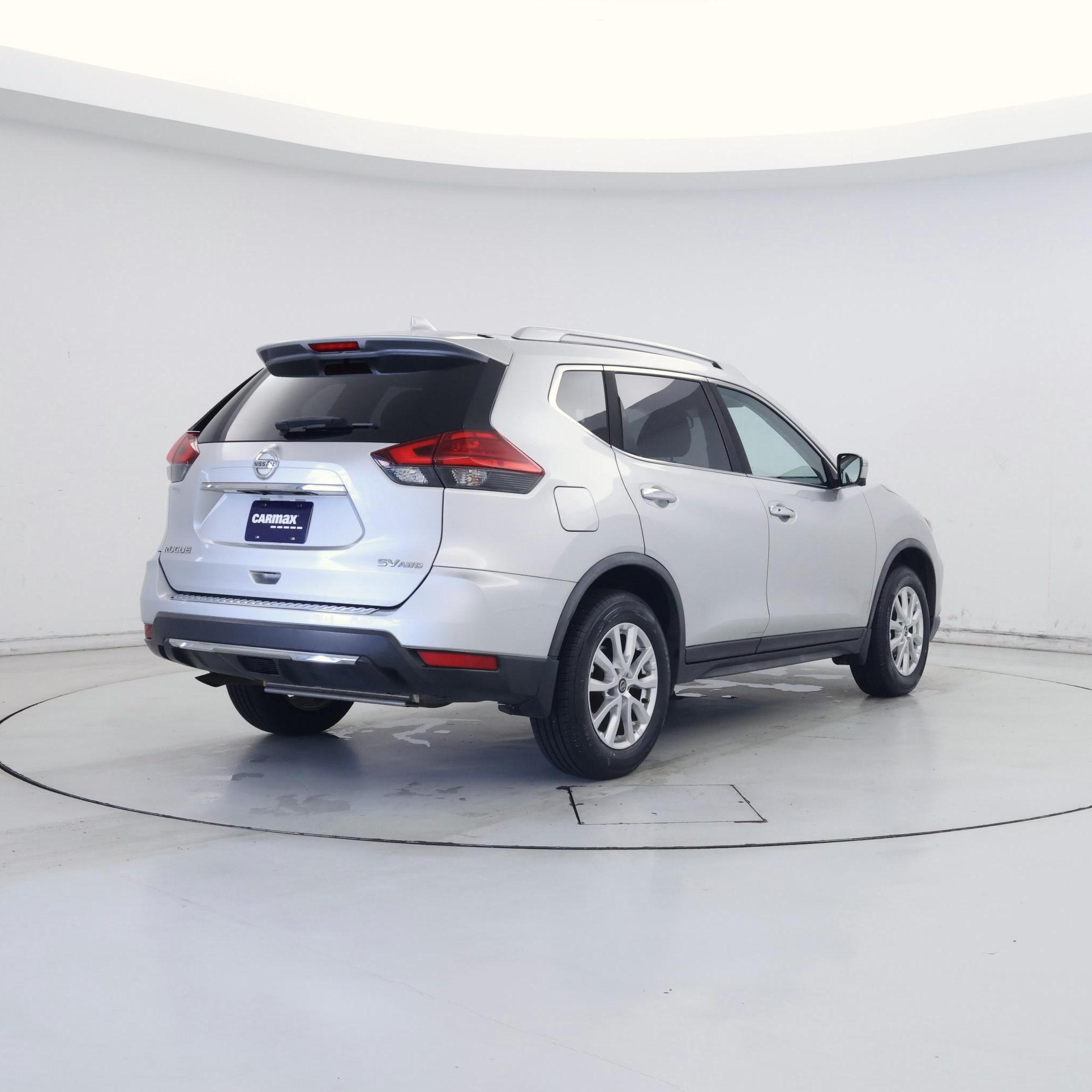 Thumbnail: 2017 Nissan Rogue - 8