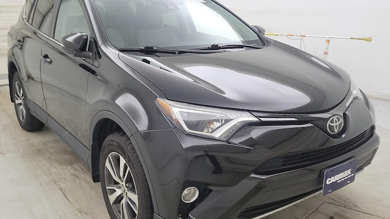 2018 Toyota RAV4 XLE Hero Image