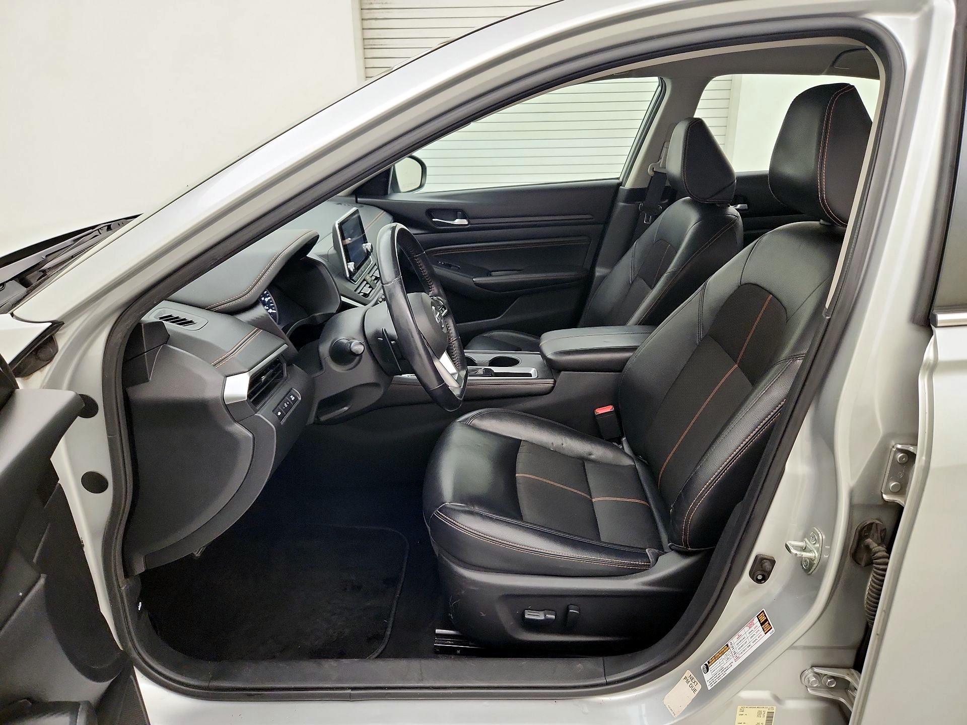 Thumbnail: 2019 Nissan Altima - 11