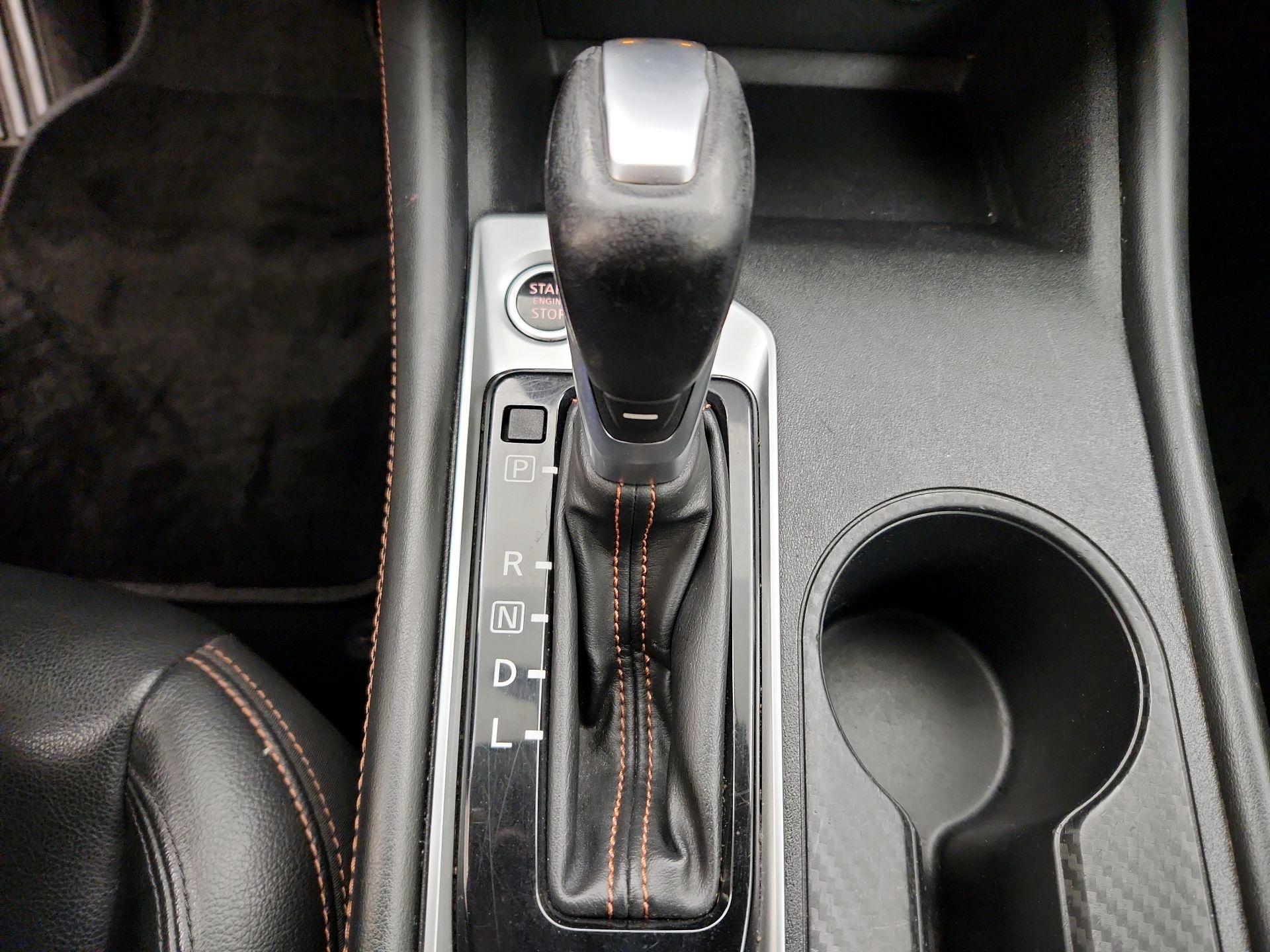 Thumbnail: 2019 Nissan Altima - 17