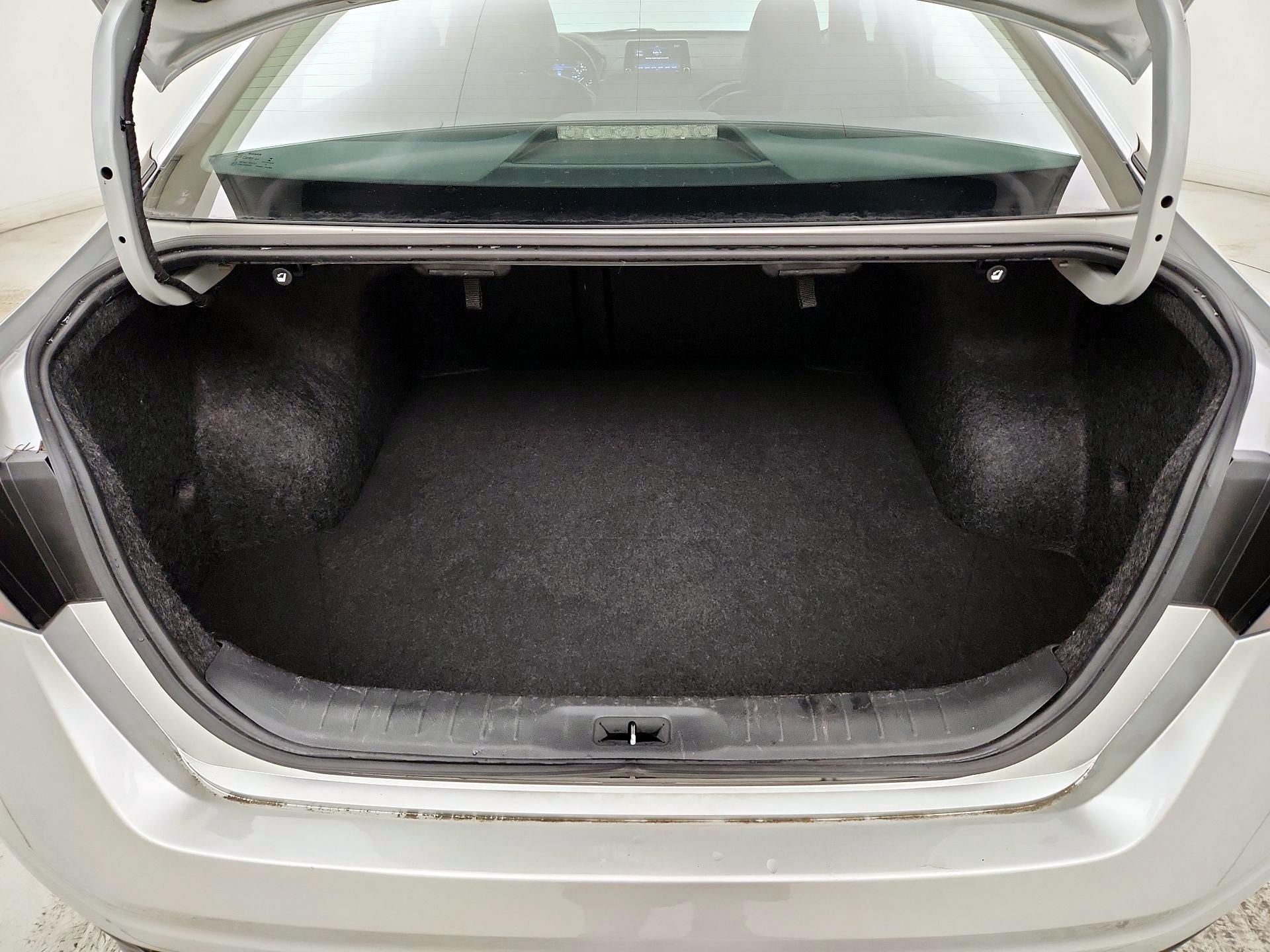 Thumbnail: 2019 Nissan Altima - 20