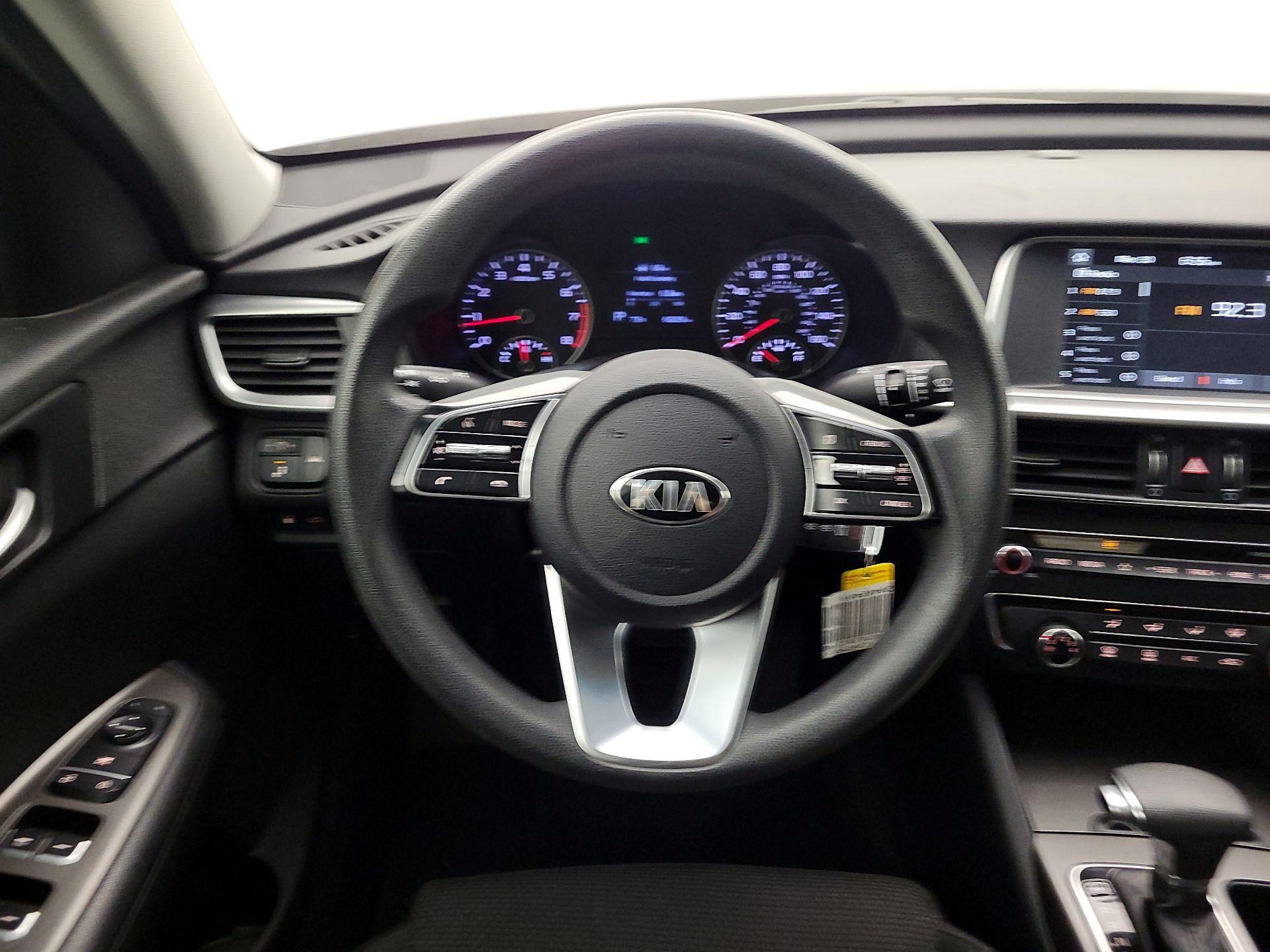 Thumbnail: 2019 Kia Optima - 10