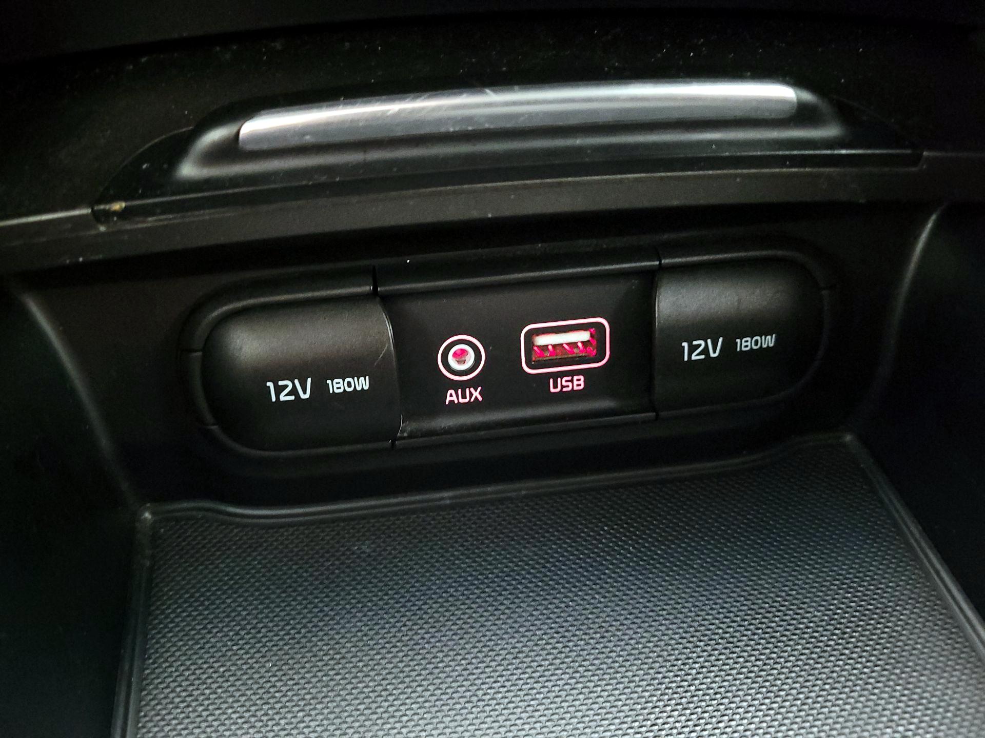 Thumbnail: 2019 Kia Optima - 18