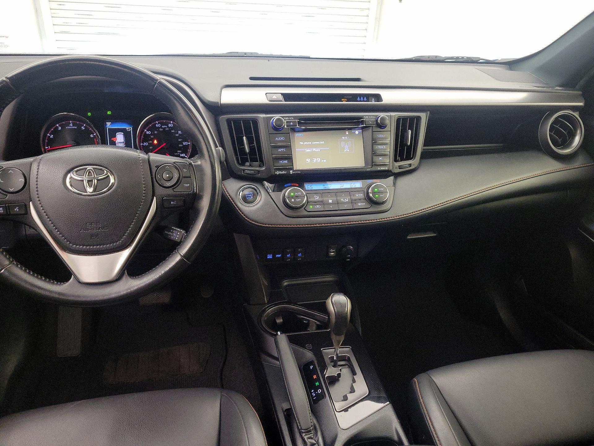 Thumbnail: 2018 Toyota RAV4 - 9