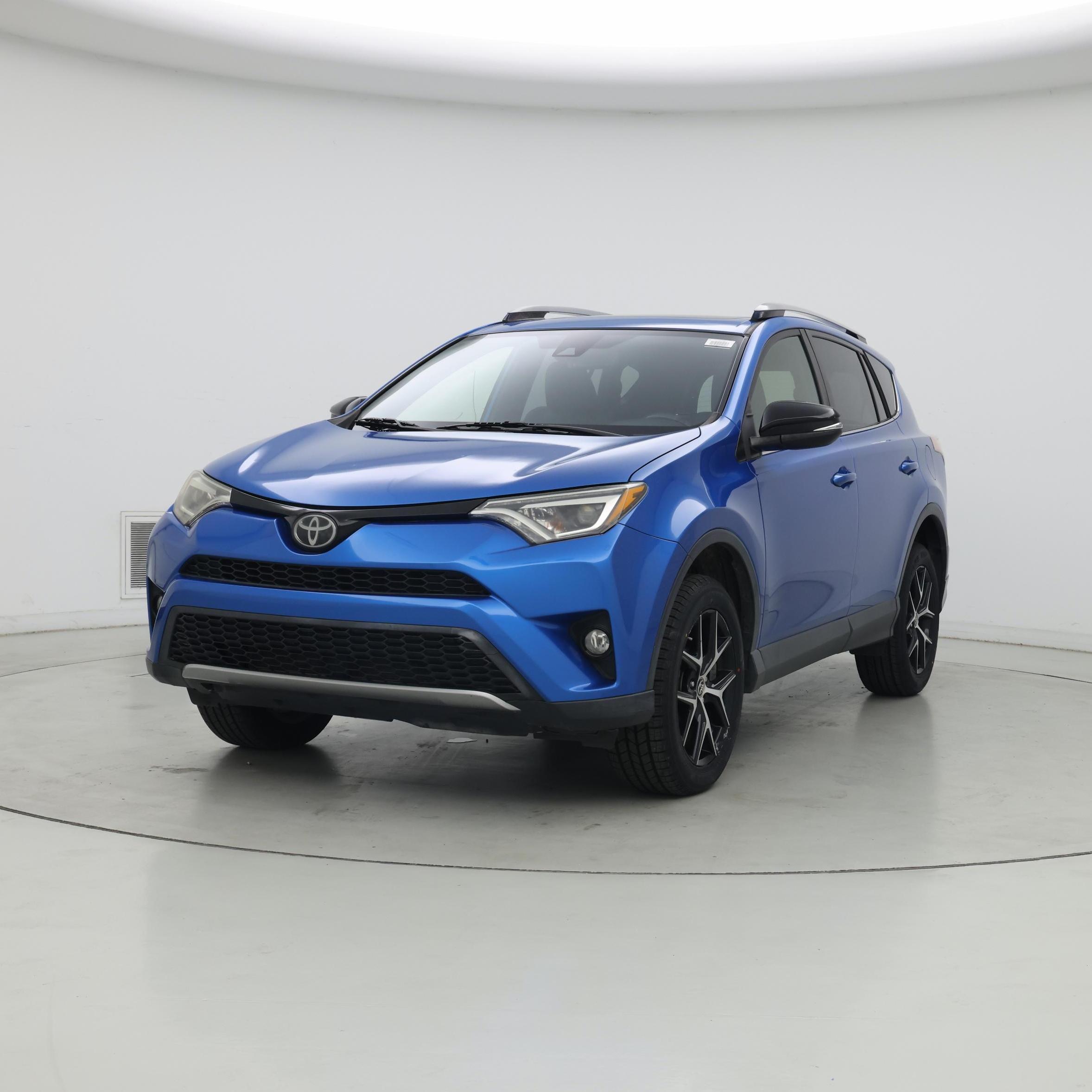 Thumbnail: 2018 Toyota RAV4 - 4