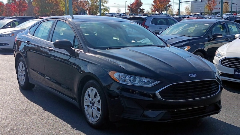 2020 Ford Fusion S 3