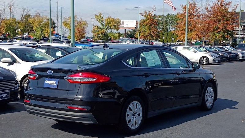 2020 Ford Fusion S 5