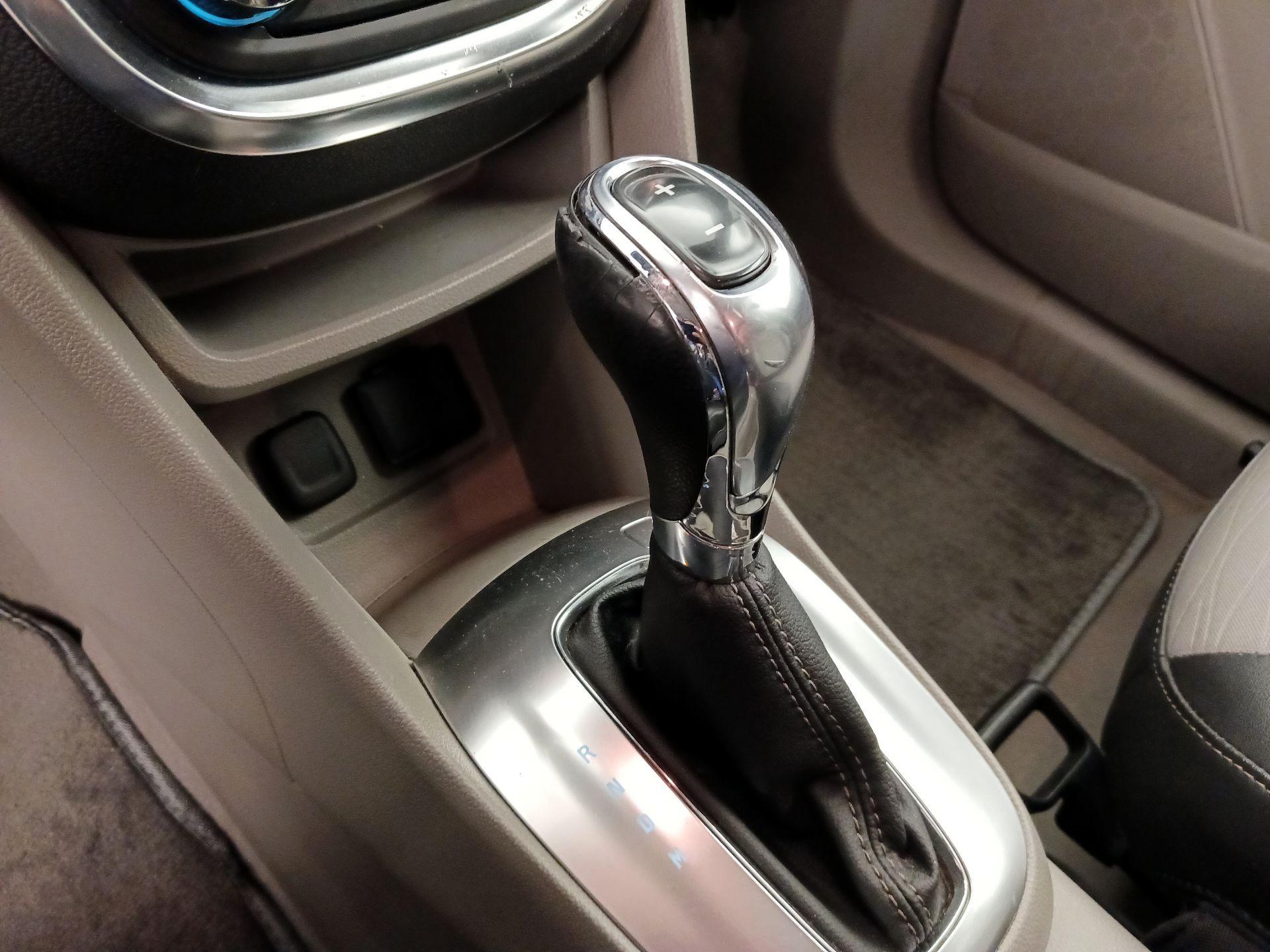 Thumbnail: 2016 Buick Encore - 18