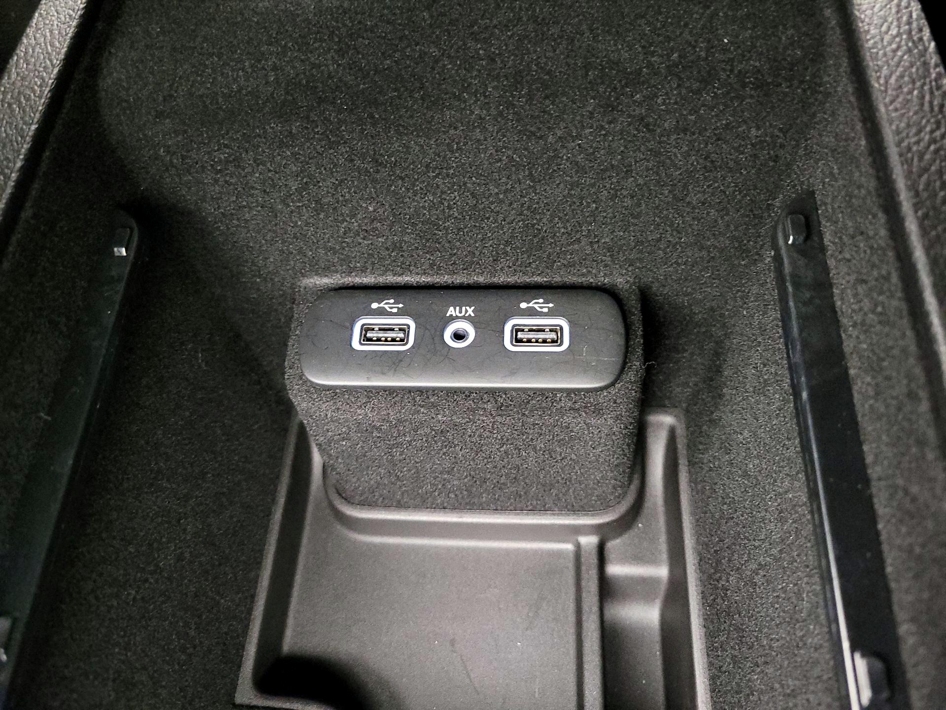 Thumbnail: 2018 Dodge Charger - 18