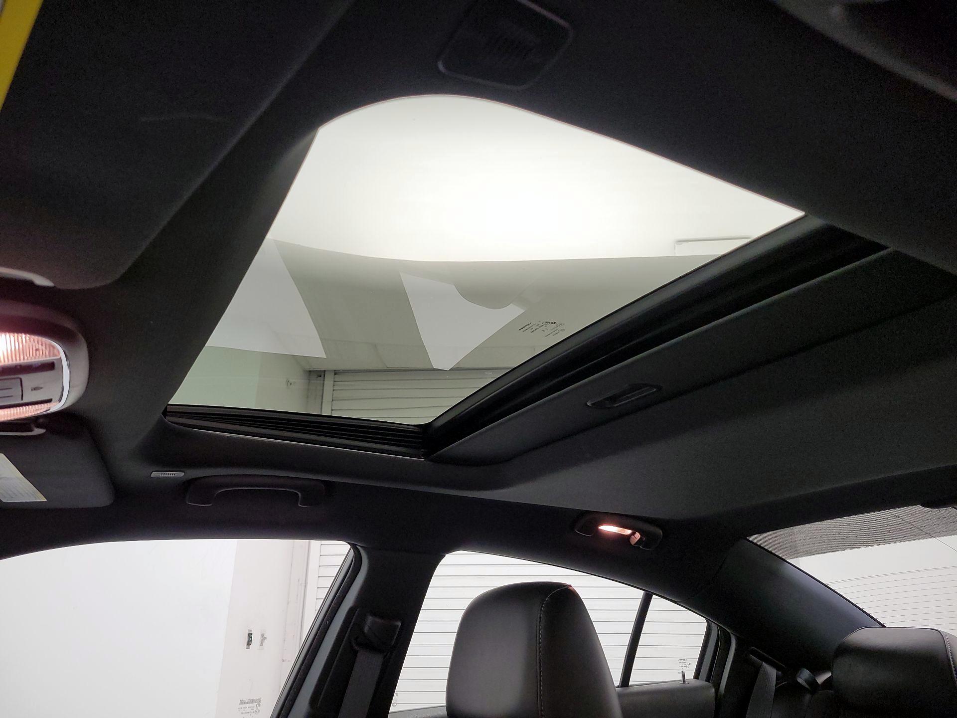 Thumbnail: 2018 Dodge Charger - 19