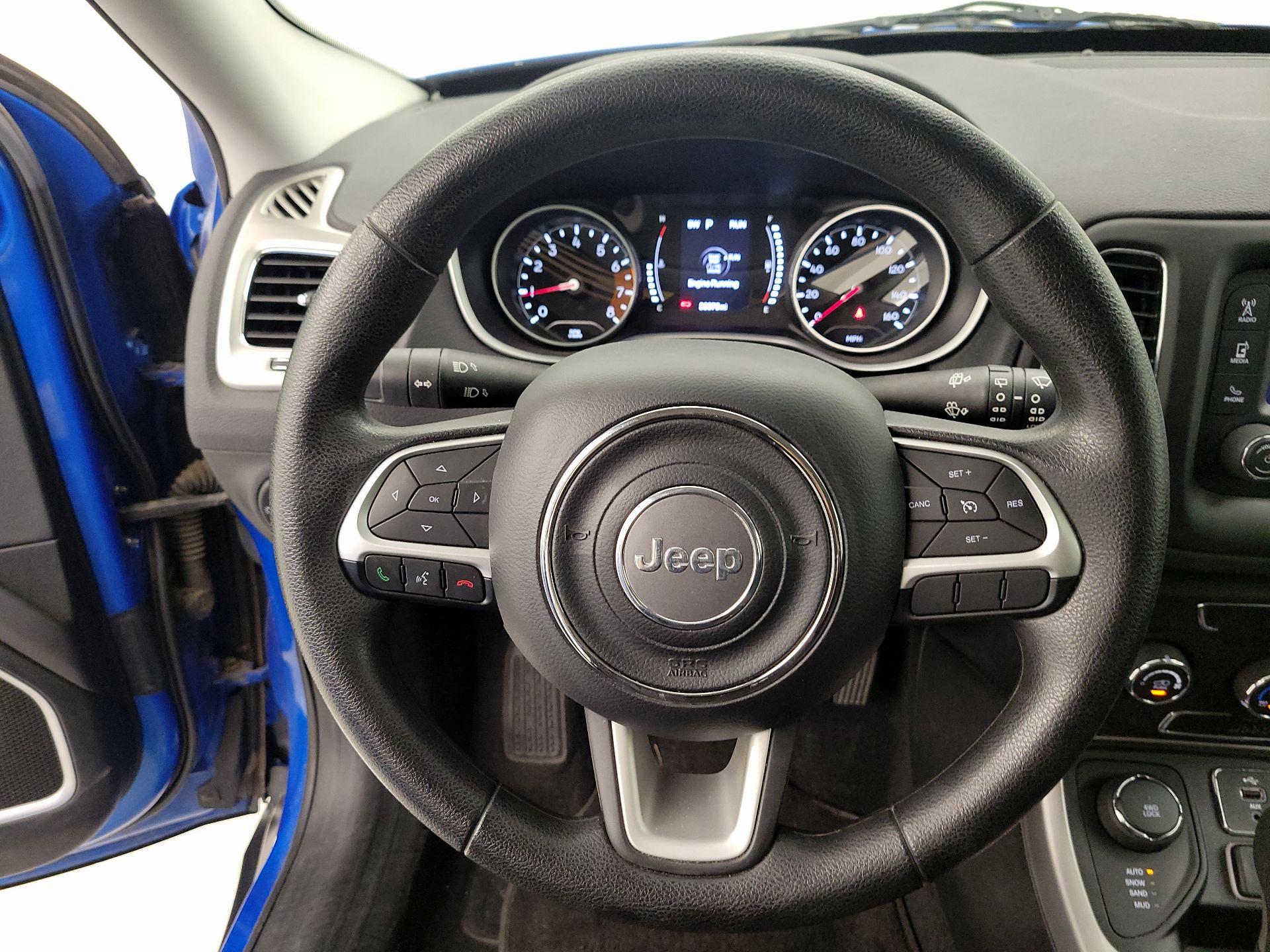 Thumbnail: 2017 Jeep Compass - 10