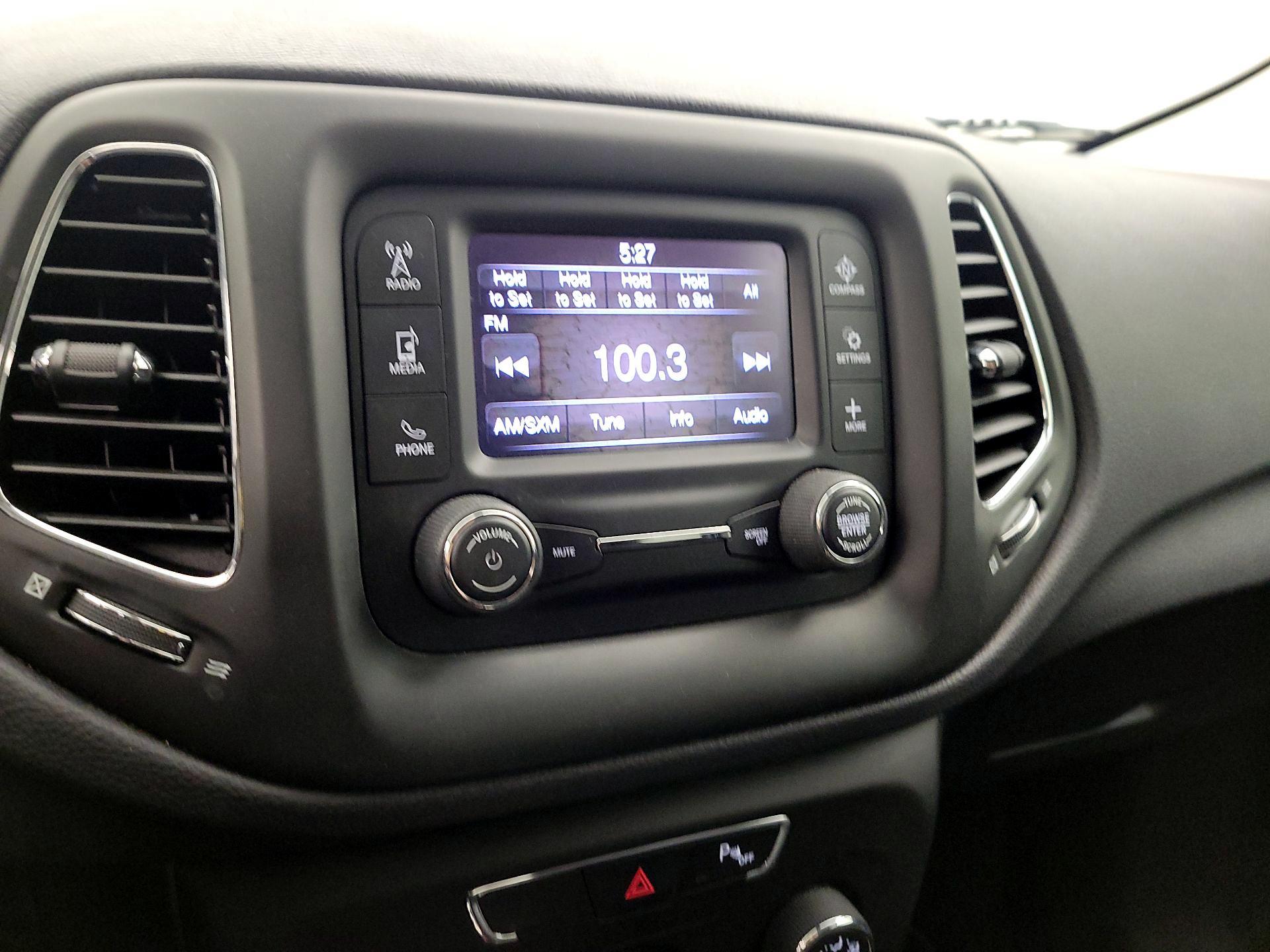 Thumbnail: 2017 Jeep Compass - 15