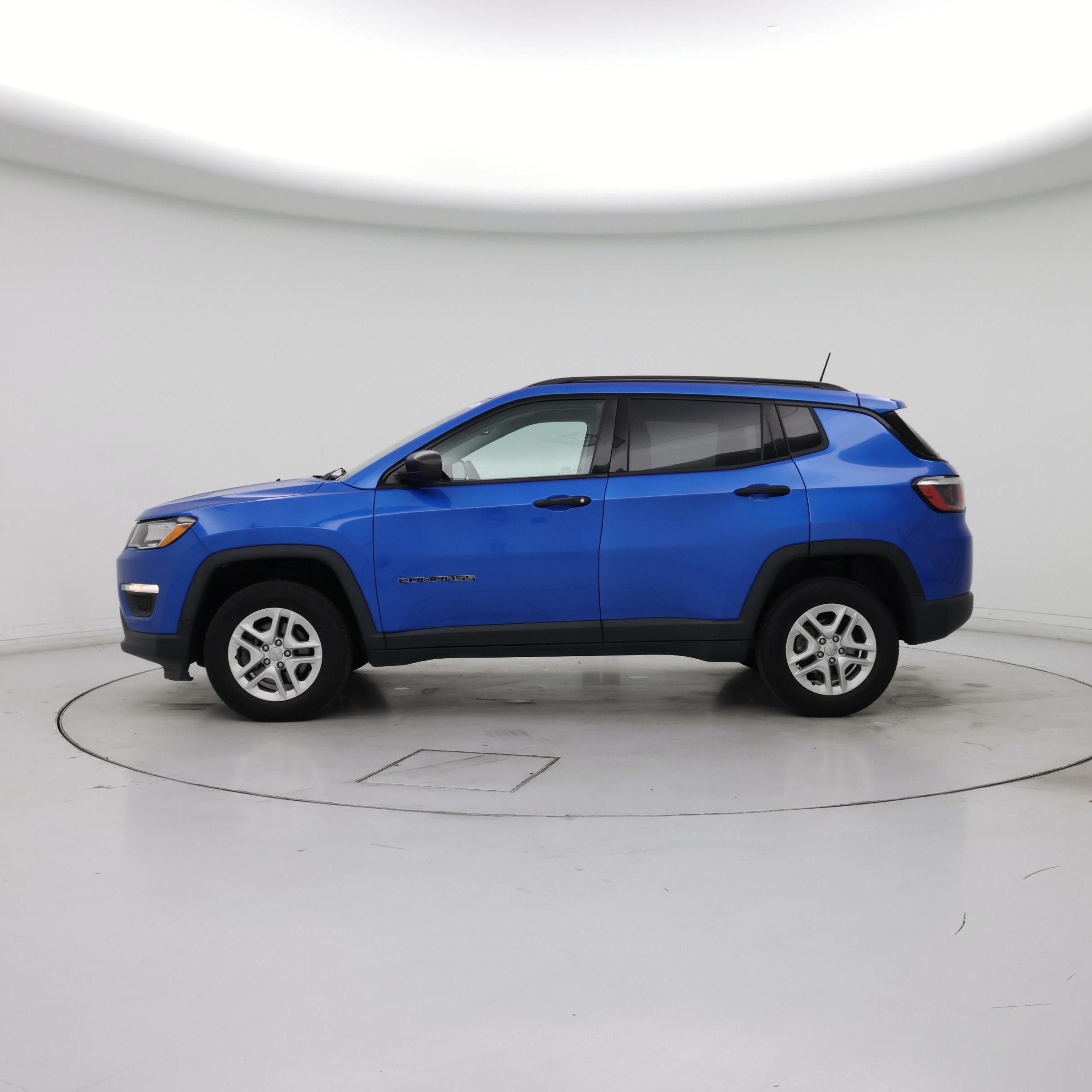 Thumbnail: 2017 Jeep Compass - 3
