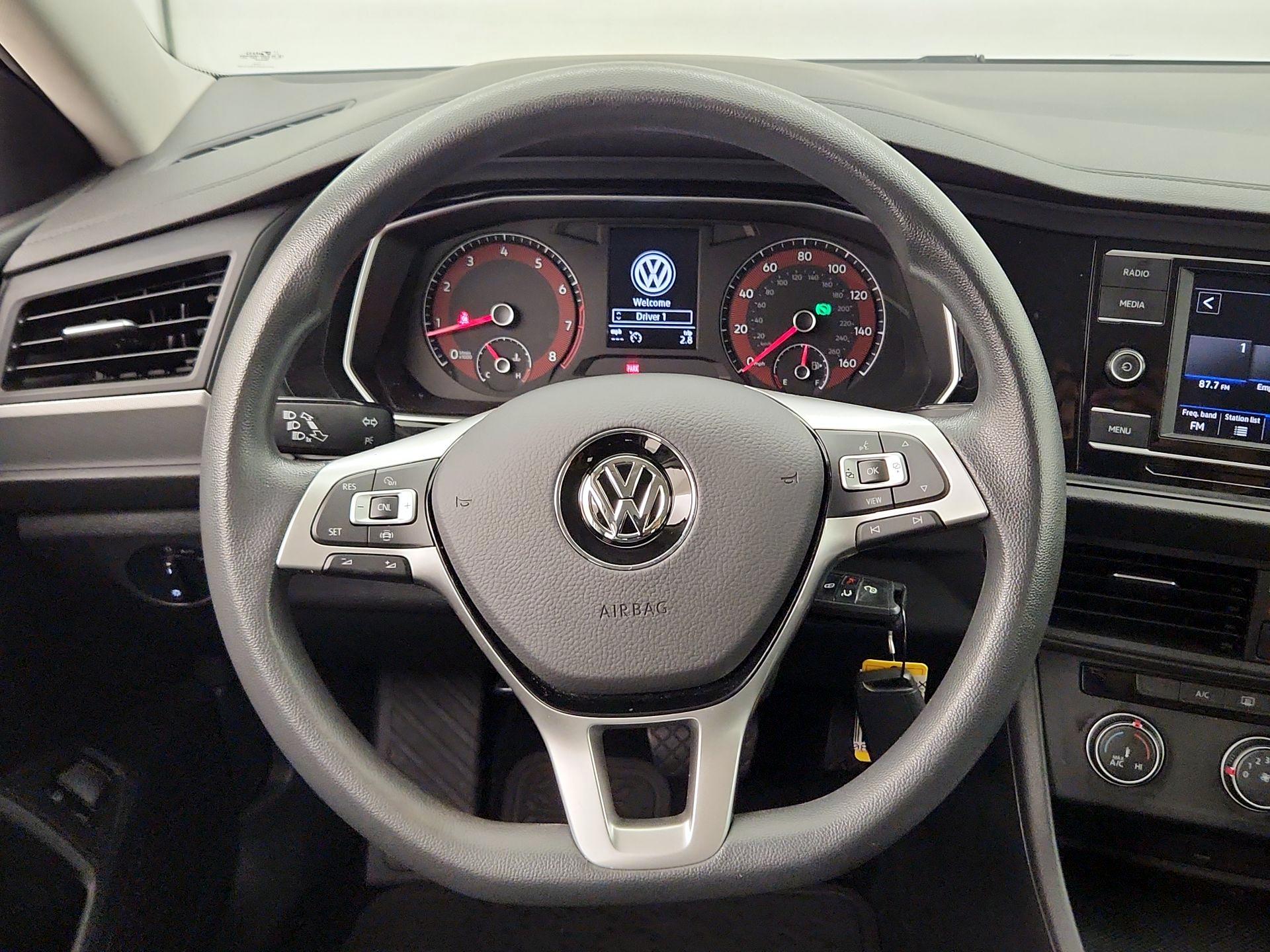 Thumbnail: 2020 Volkswagen Jetta - 10