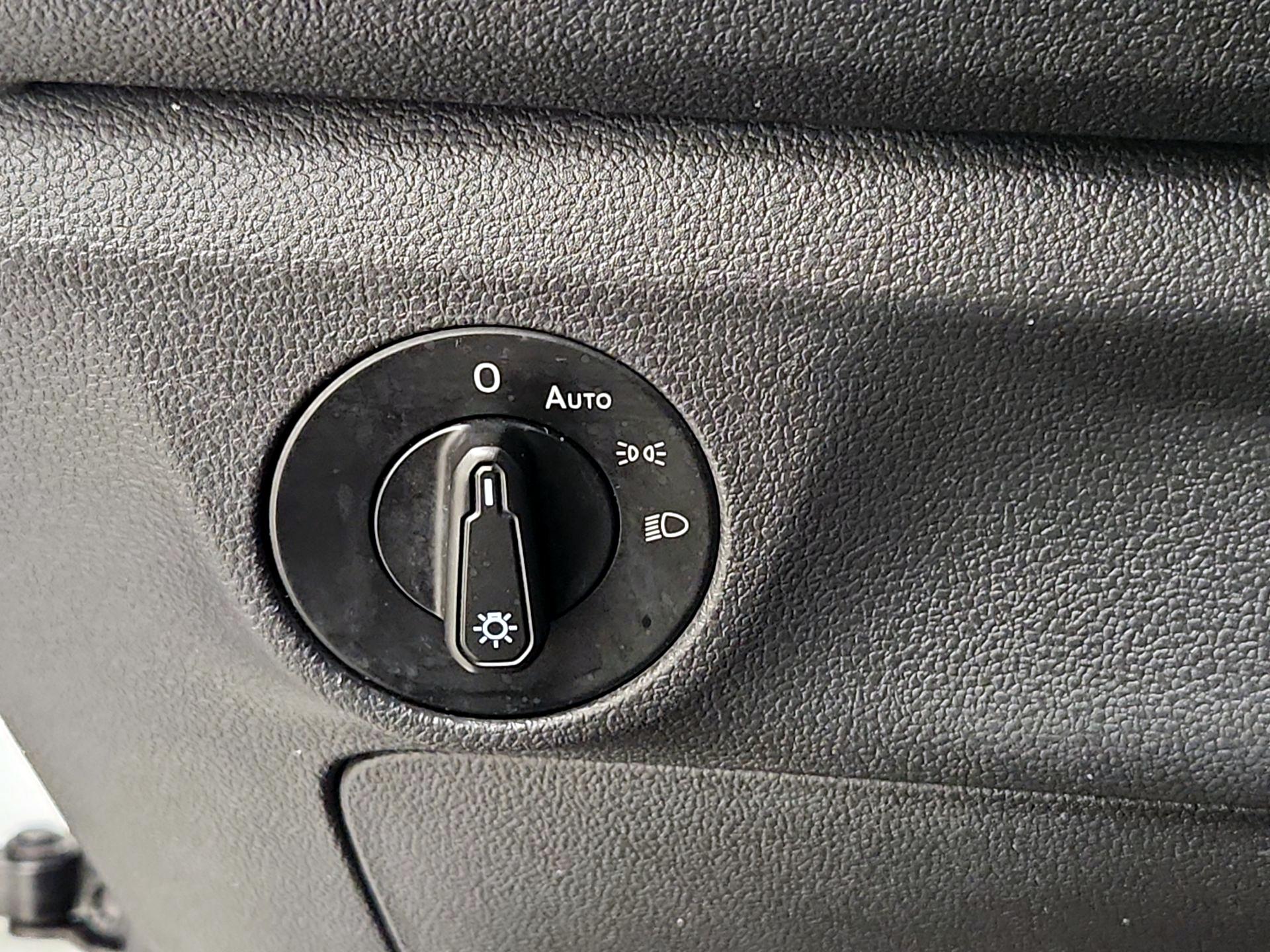 Thumbnail: 2020 Volkswagen Jetta - 13