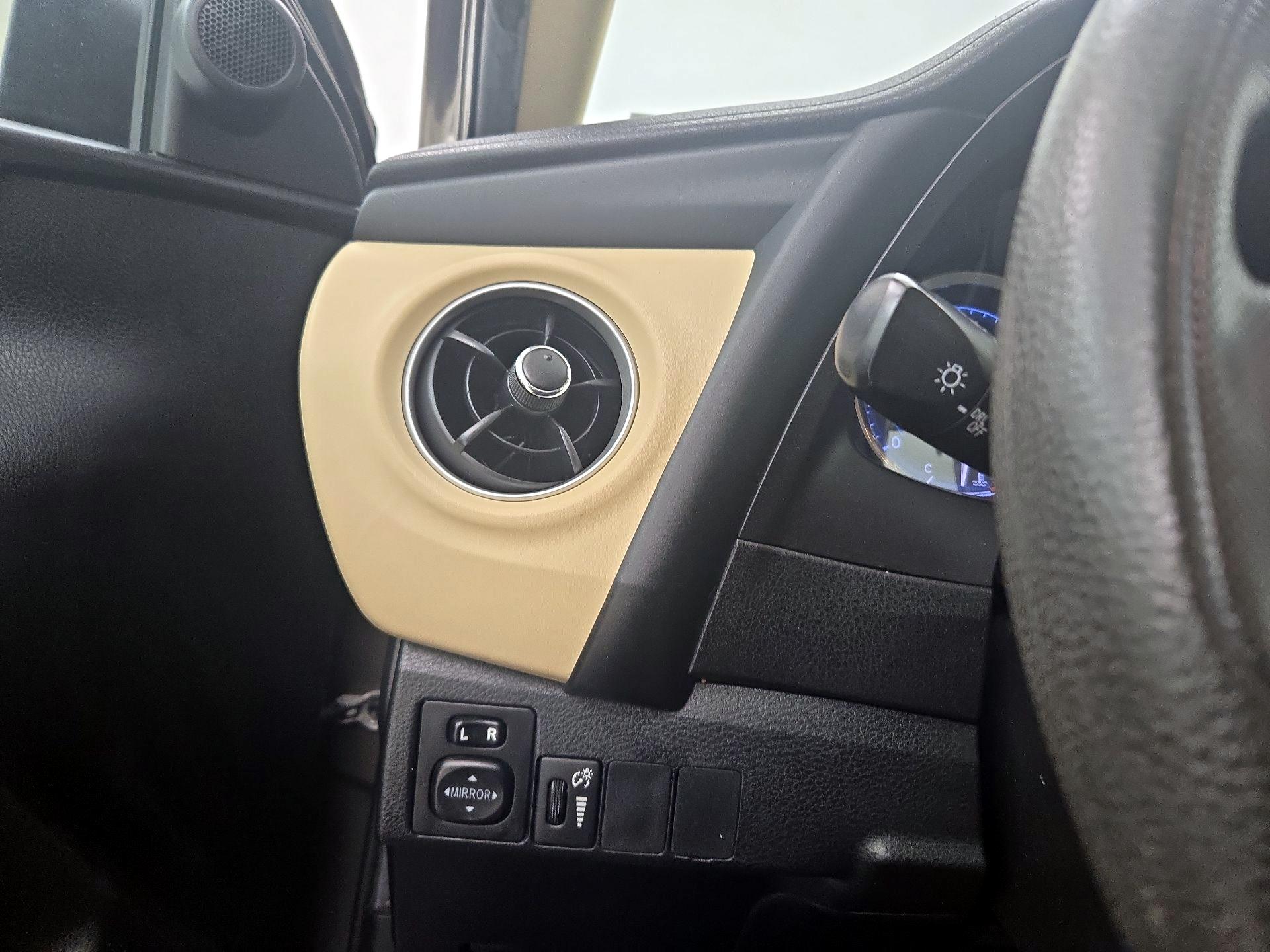 Thumbnail: 2019 Toyota Corolla - 13