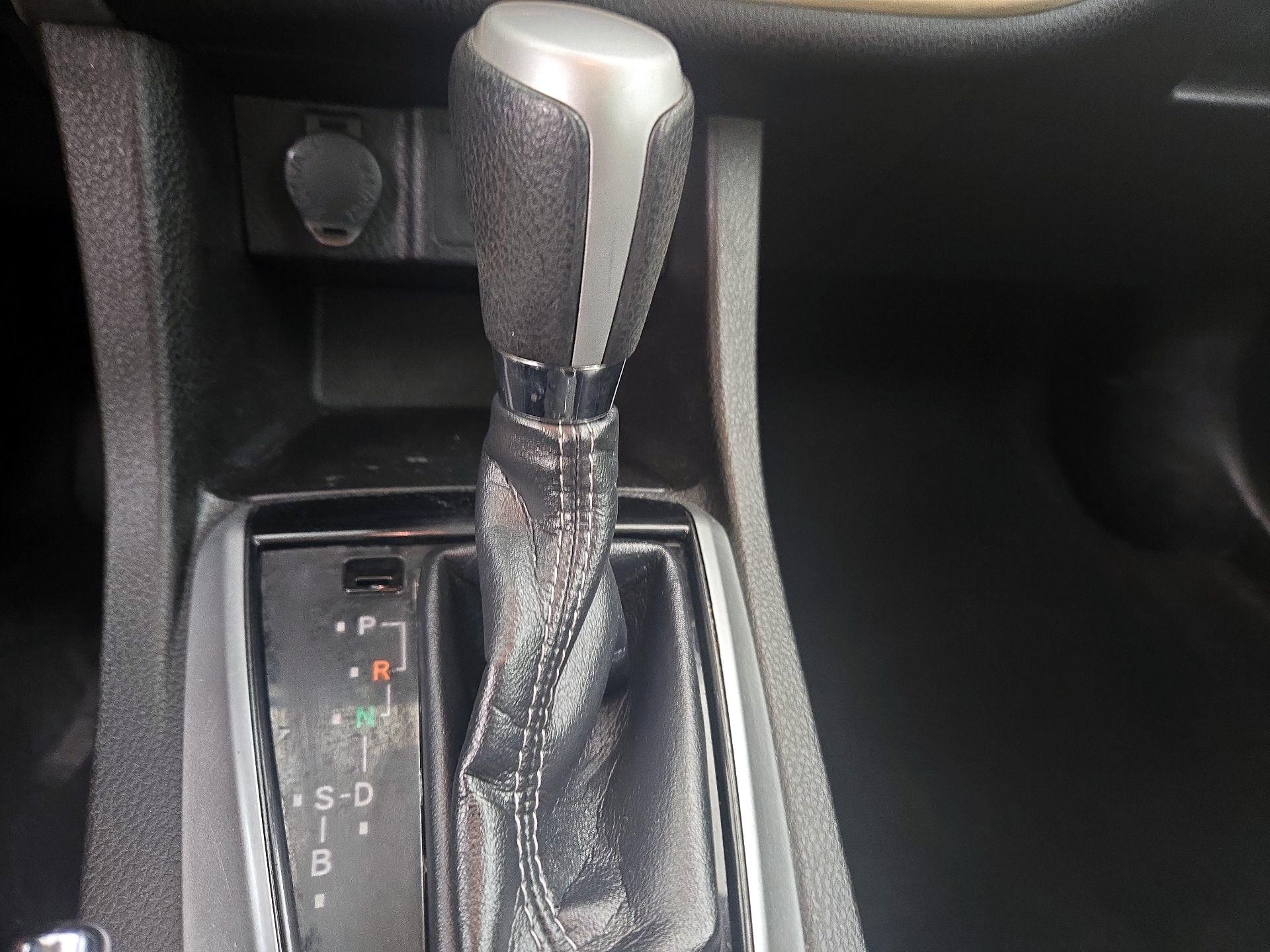 Thumbnail: 2019 Toyota Corolla - 17