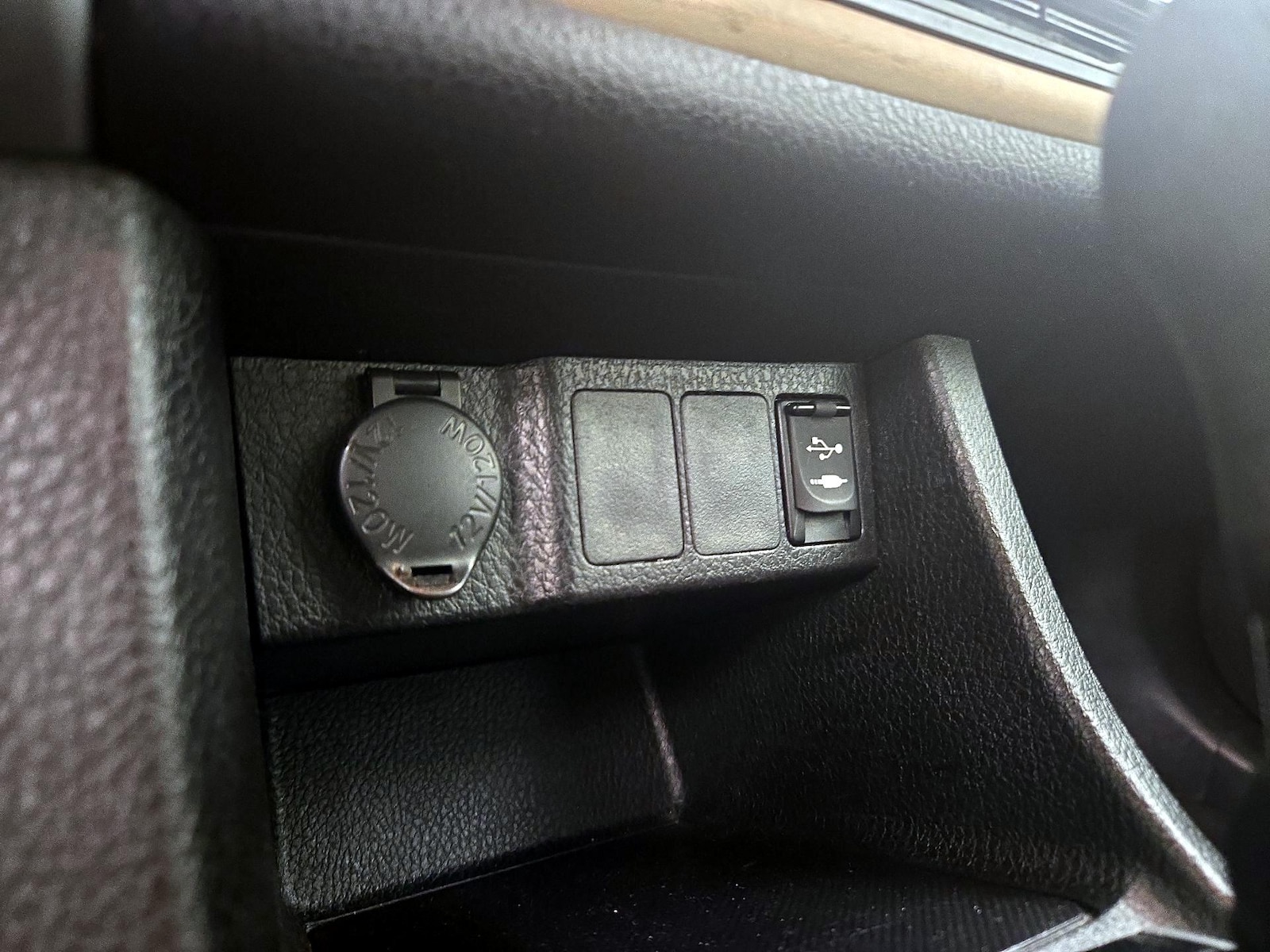 2019 Toyota Corolla LE - Photo 19