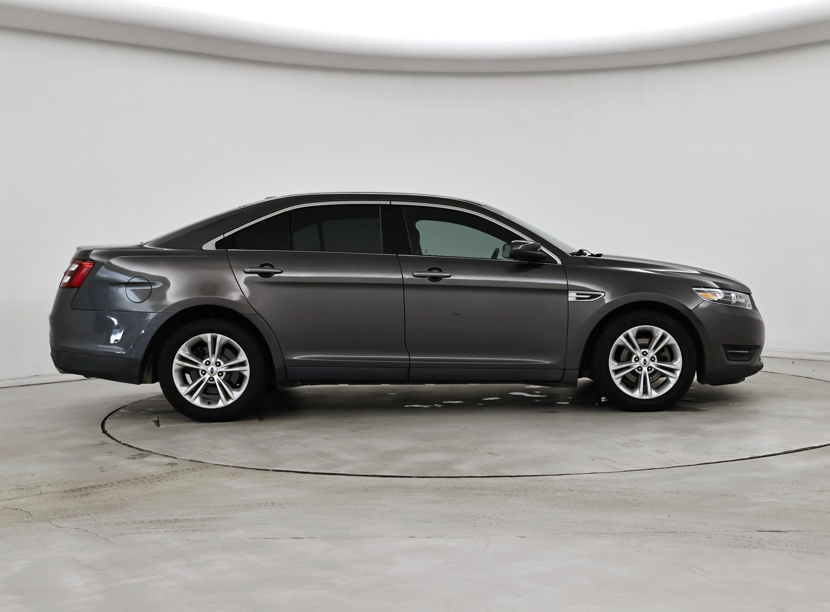 Thumbnail: 2017 Ford Taurus - 7