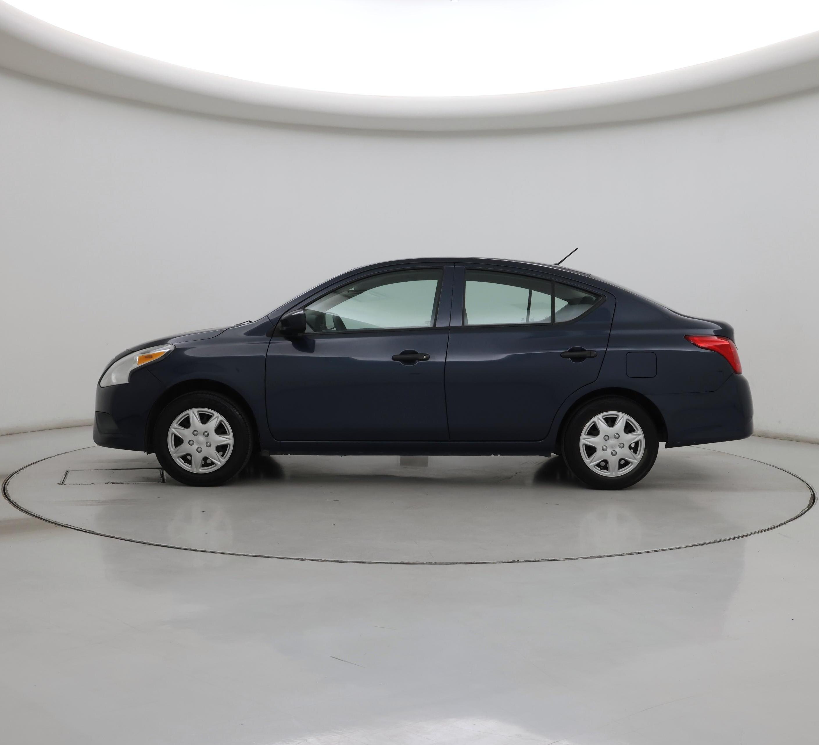 Thumbnail: 2017 Nissan Versa - 3