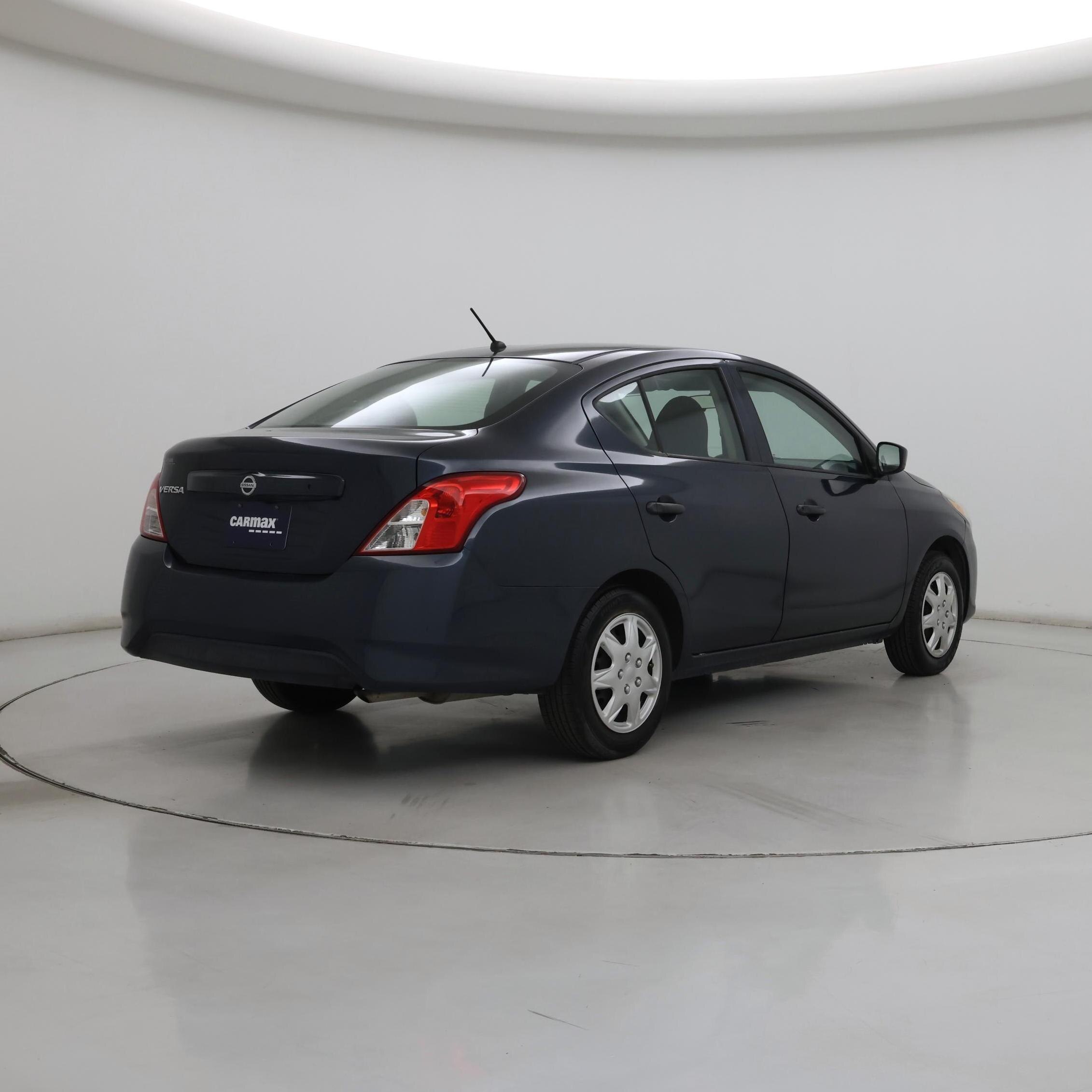 Thumbnail: 2017 Nissan Versa - 8