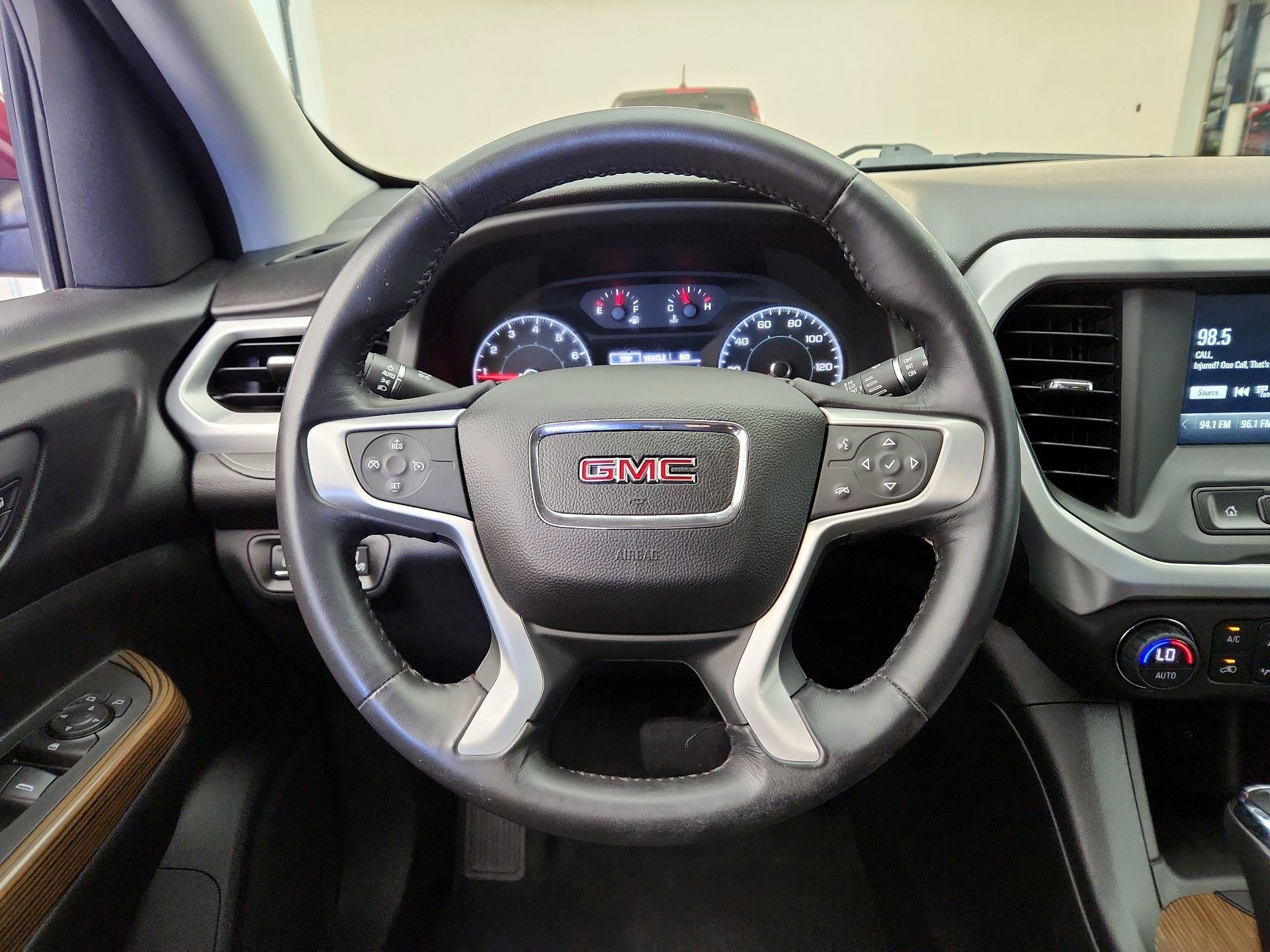 Thumbnail: 2017 GMC Acadia - 10