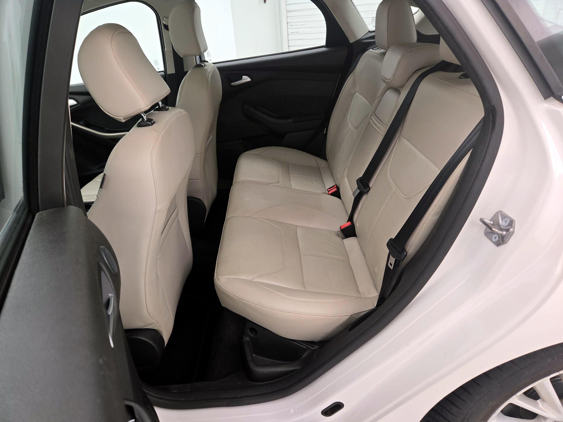 Thumbnail: 2016 Ford Focus - 20