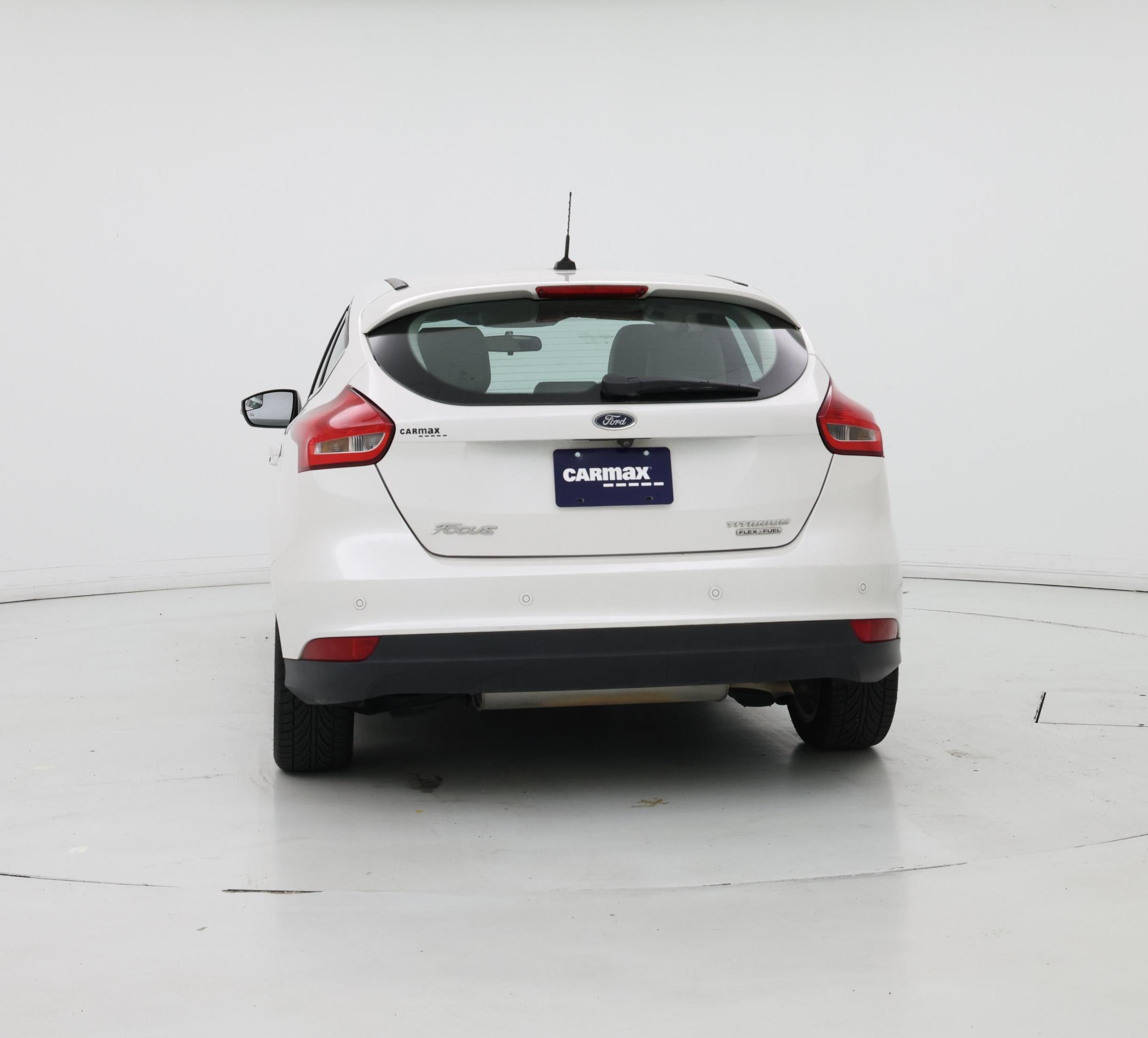 Thumbnail: 2016 Ford Focus - 6