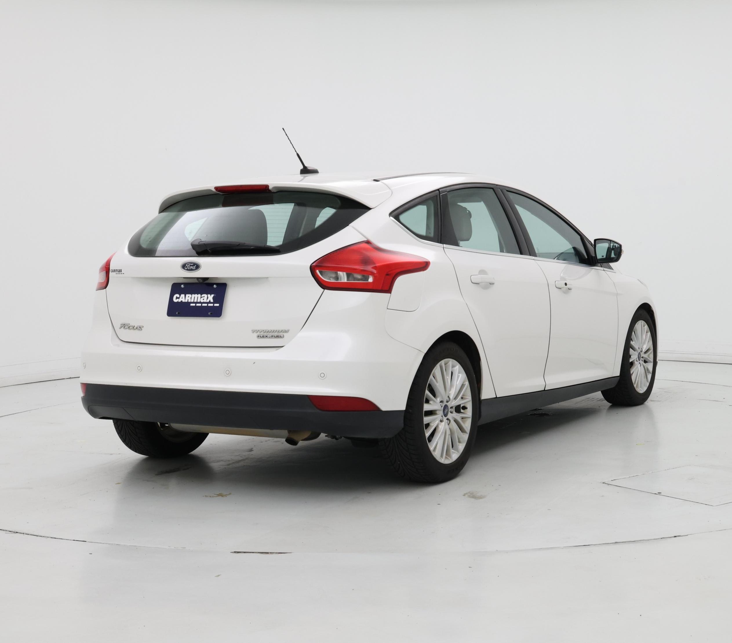 Thumbnail: 2016 Ford Focus - 8