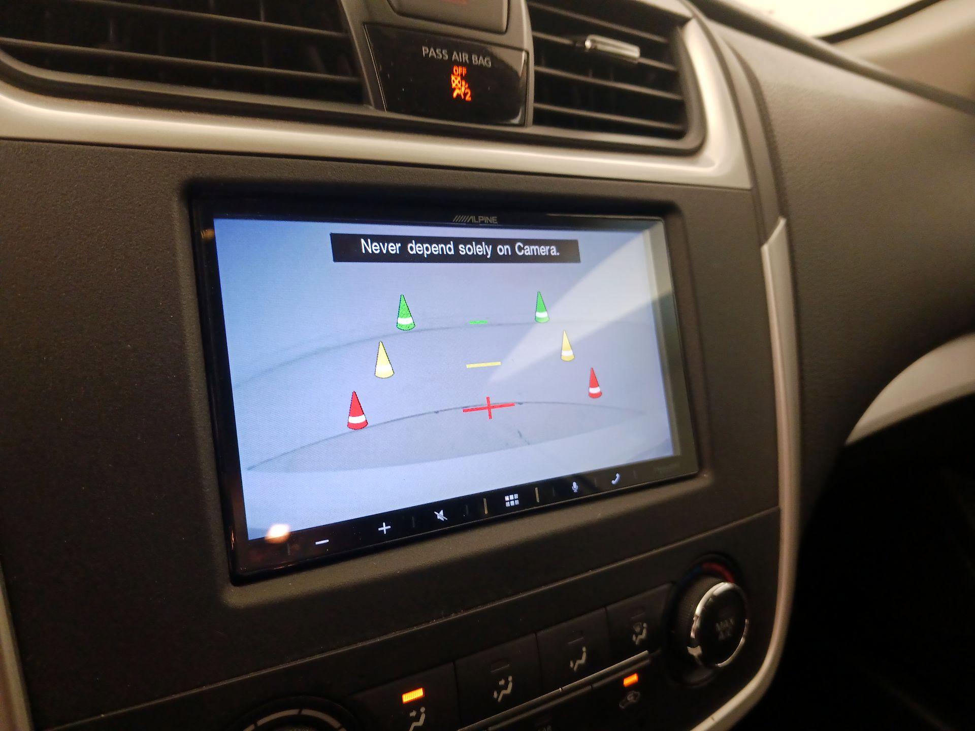 Thumbnail: 2017 Nissan Altima - 14