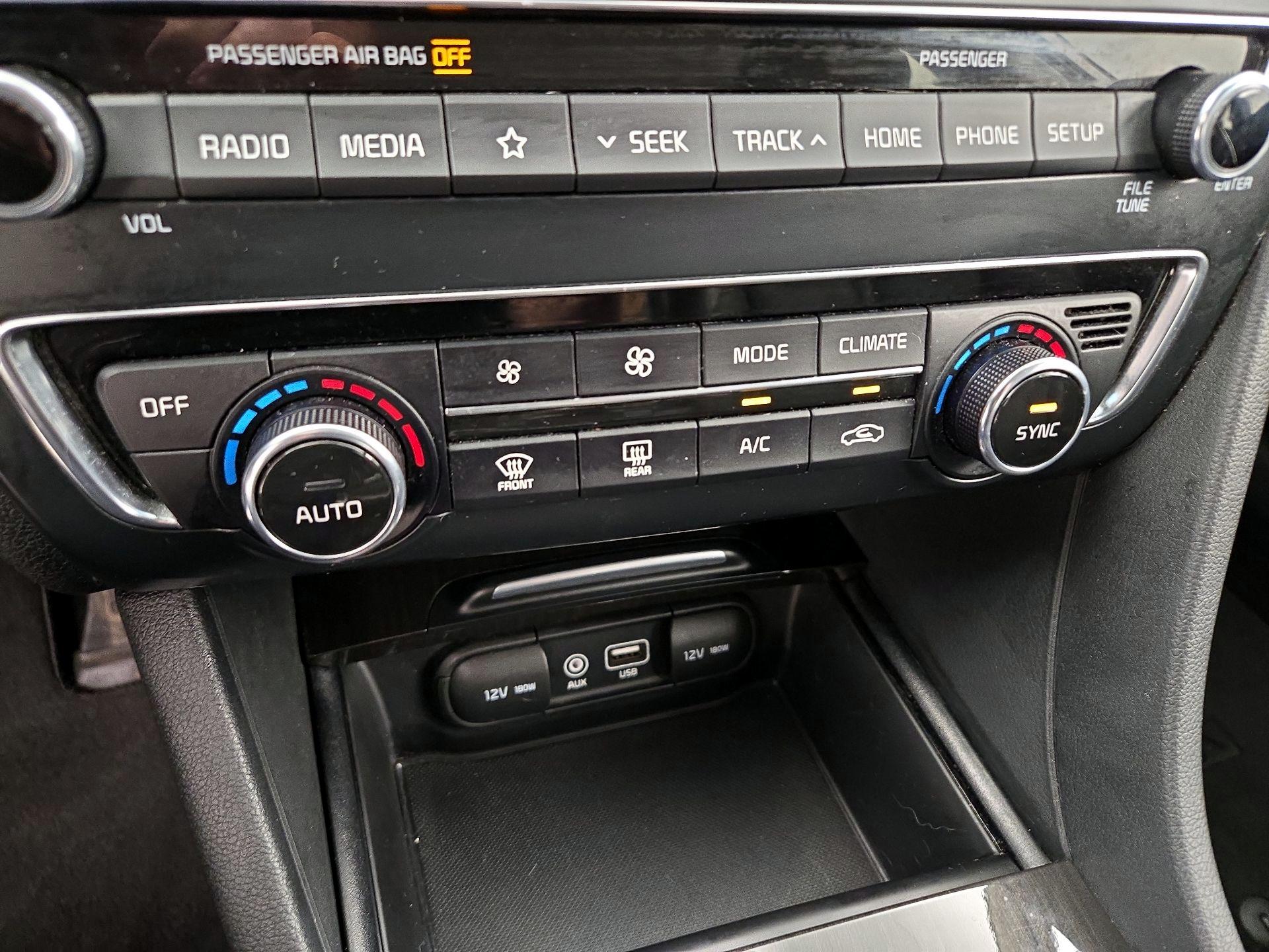 Thumbnail: 2019 Kia Optima - 16