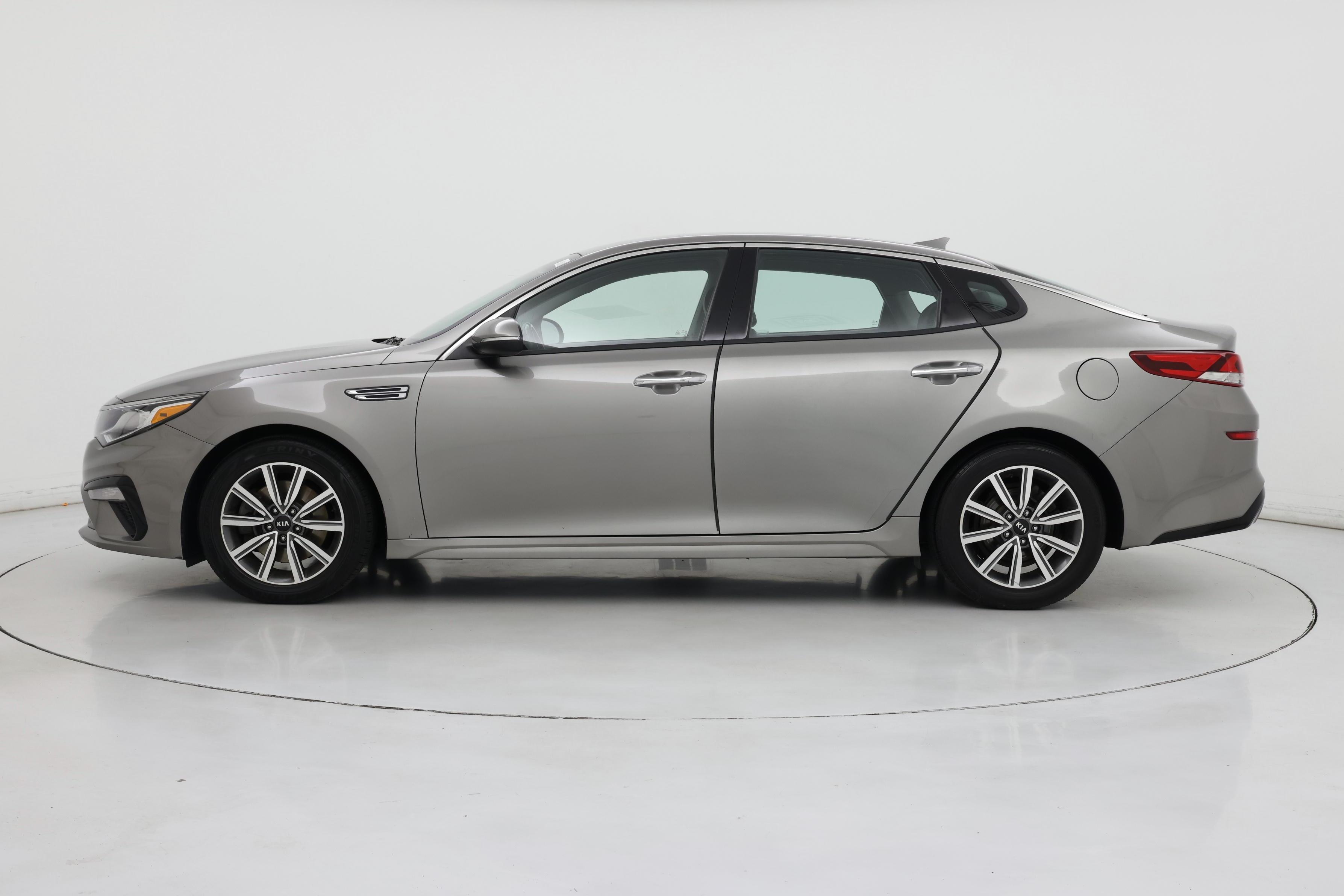 Thumbnail: 2019 Kia Optima - 3