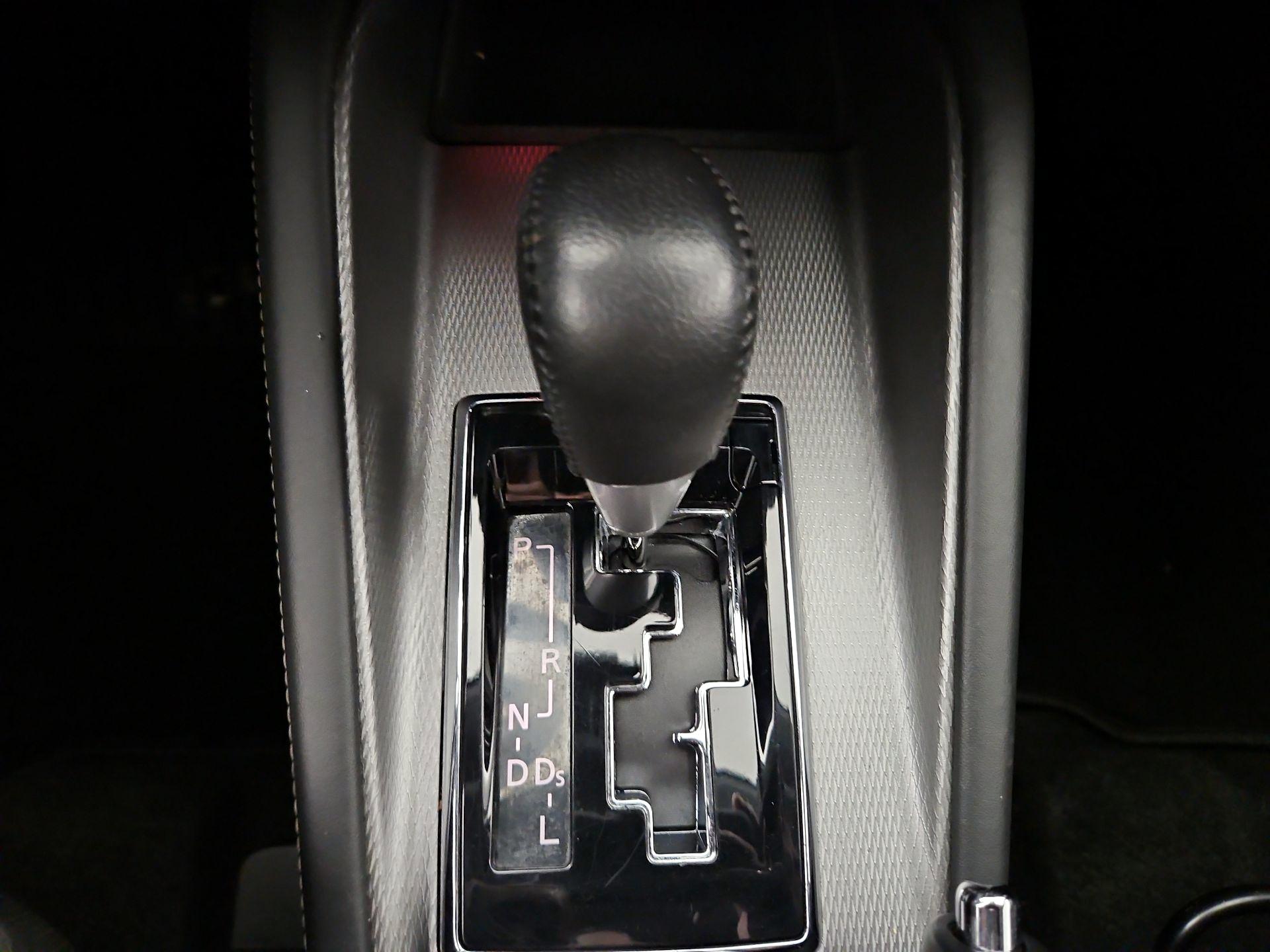 Thumbnail: 2020 Mitsubishi Outlander Sport - 17
