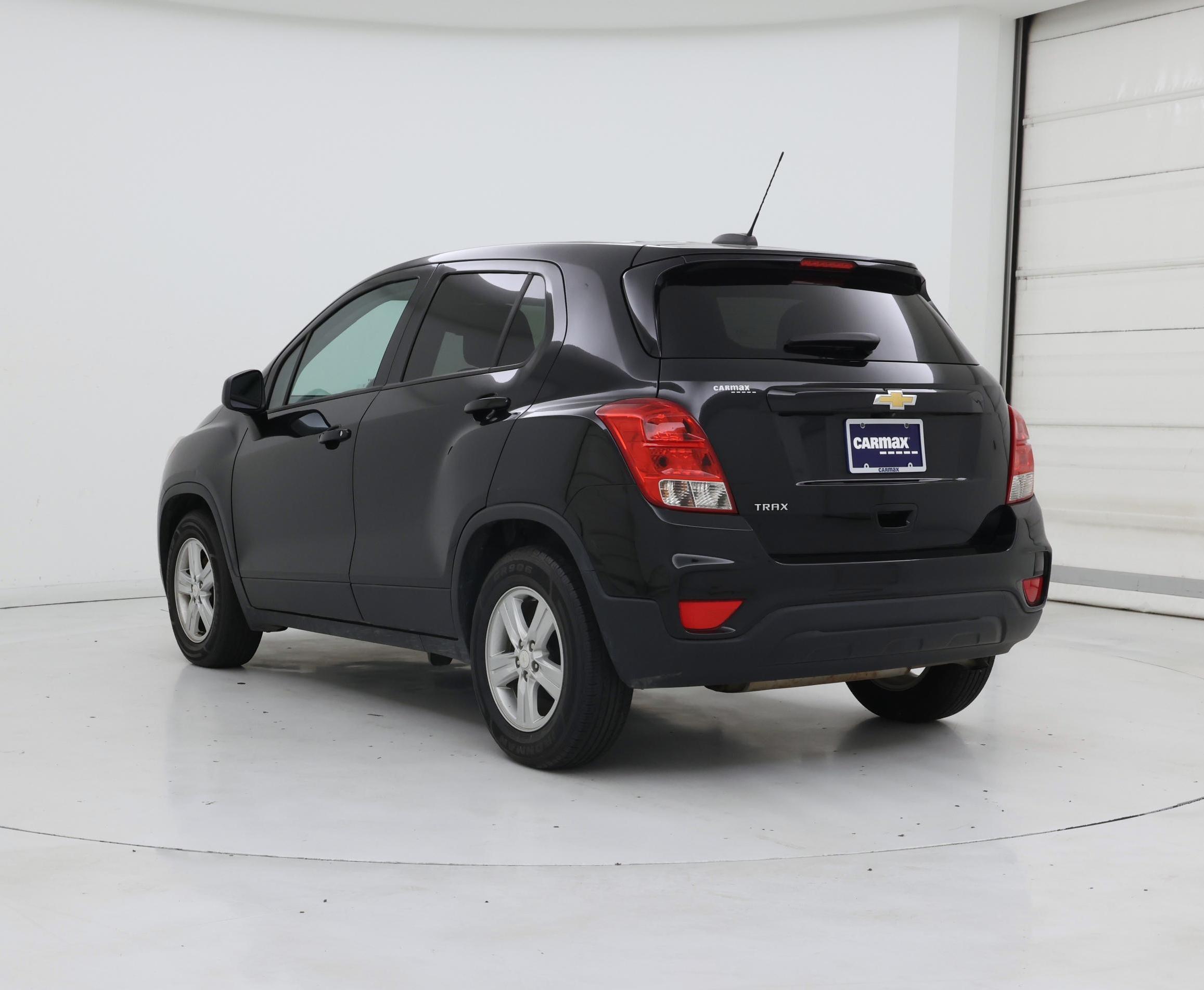 Thumbnail: 2021 Chevrolet Trax - 2
