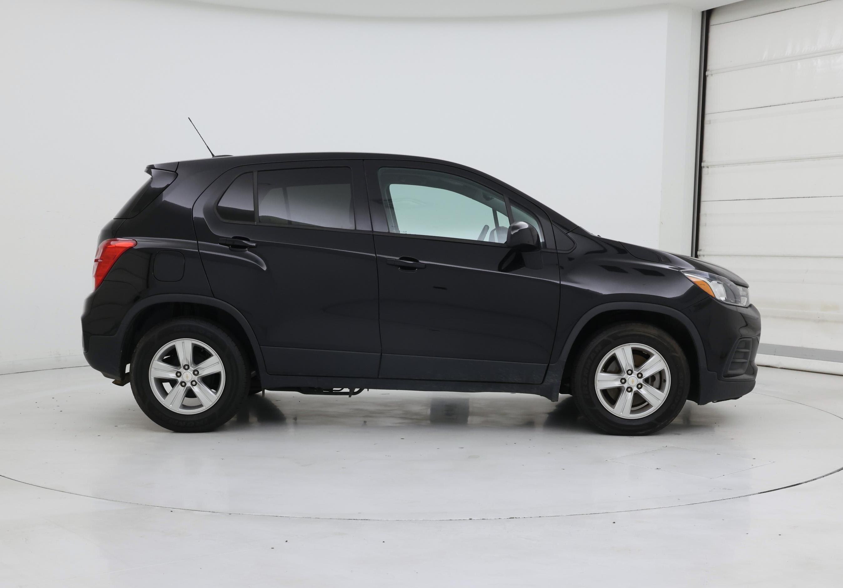 Thumbnail: 2021 Chevrolet Trax - 7