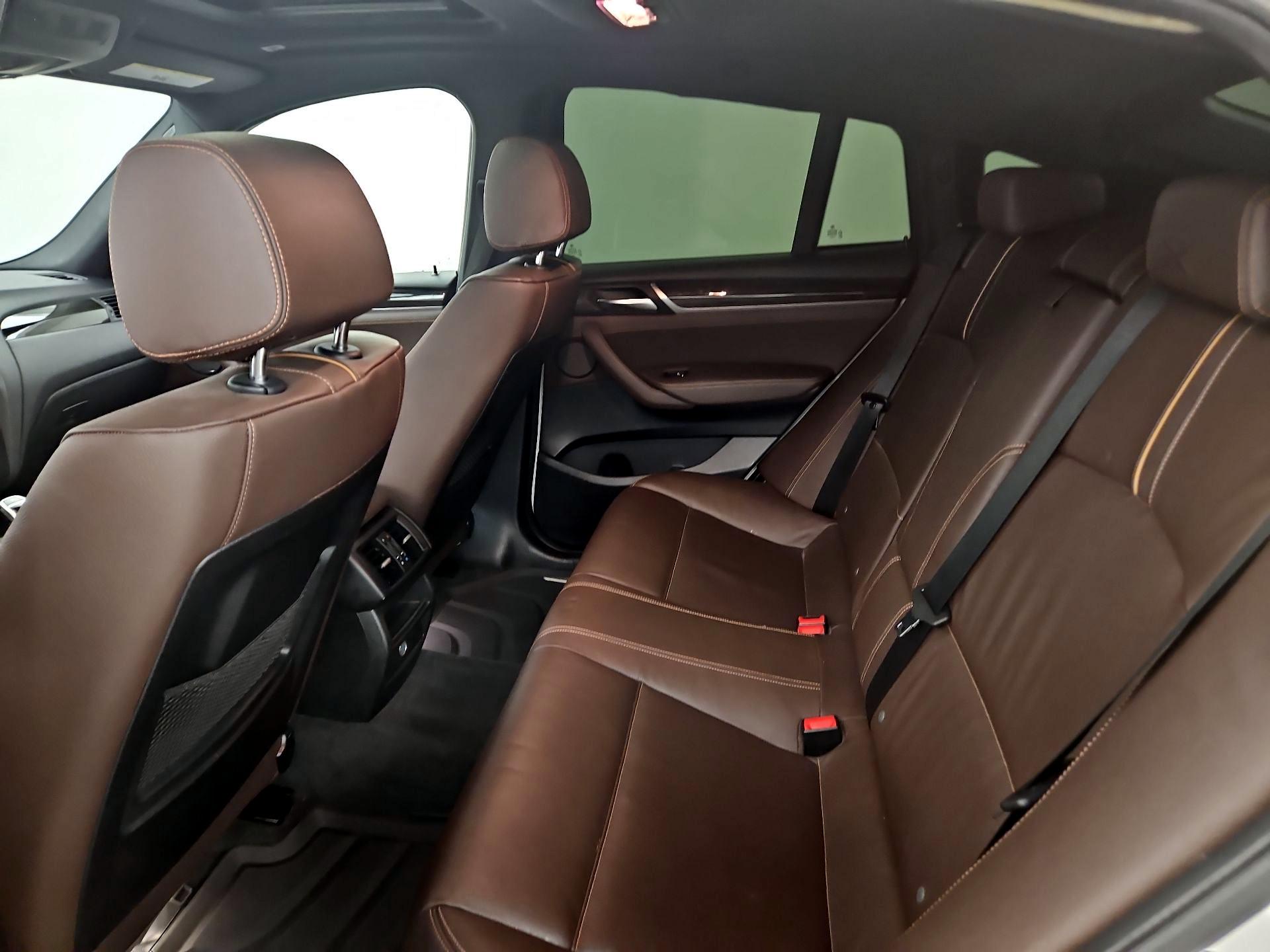 Thumbnail: 2017 BMW X4 - 11