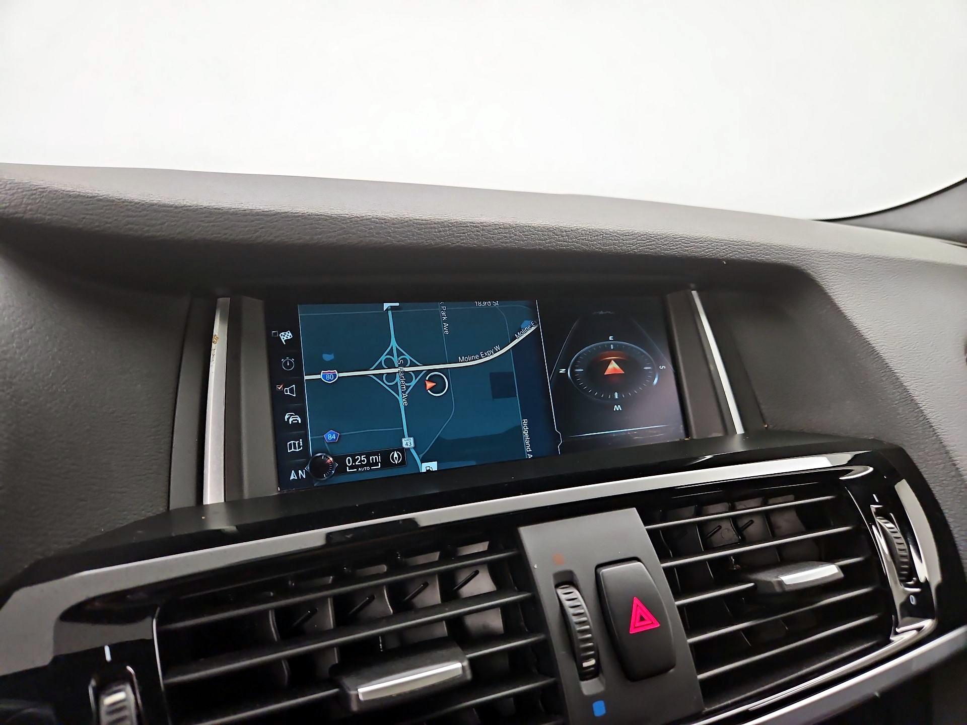 Thumbnail: 2017 BMW X4 - 14