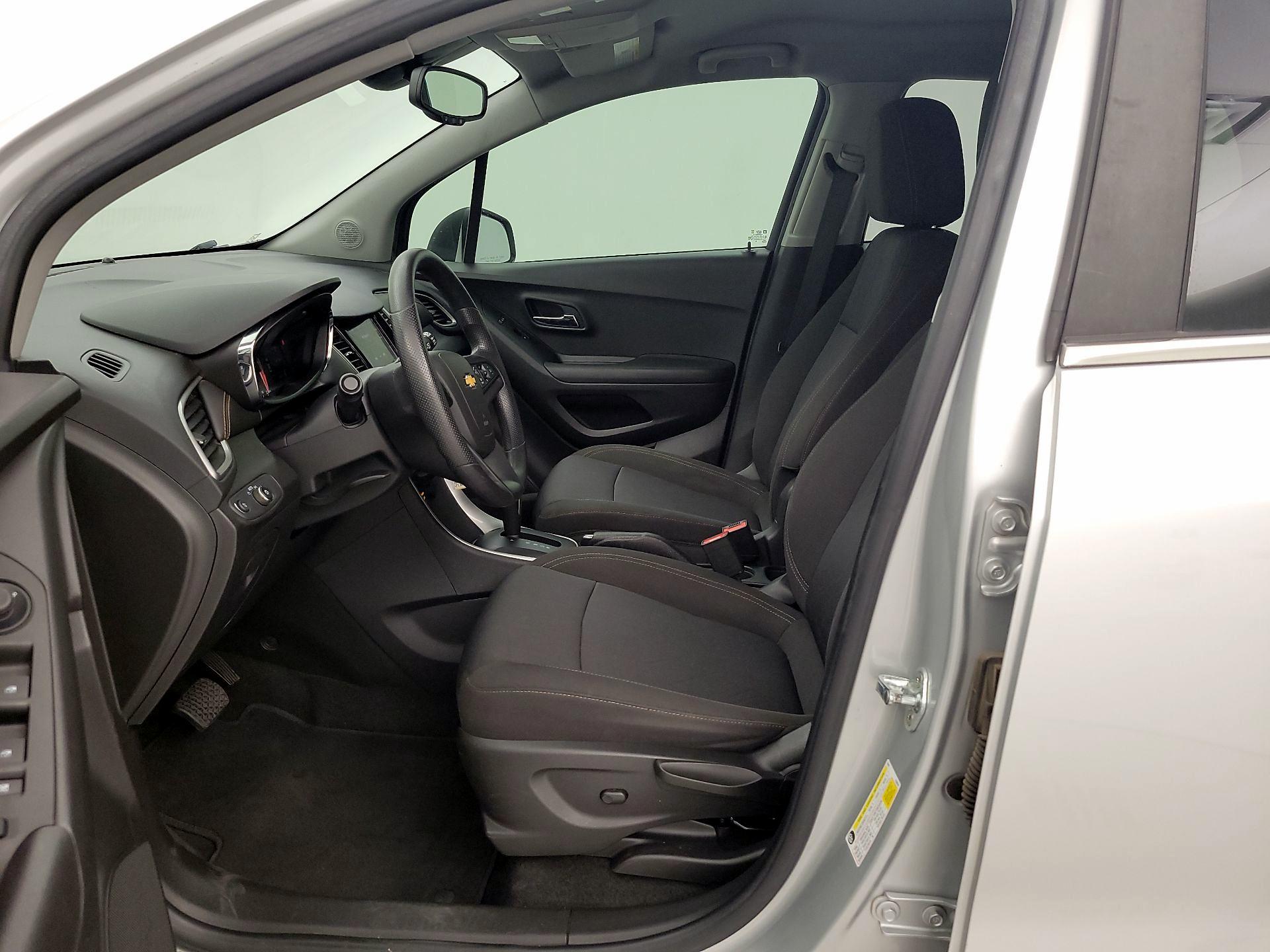 Thumbnail: 2020 Chevrolet Trax - 11