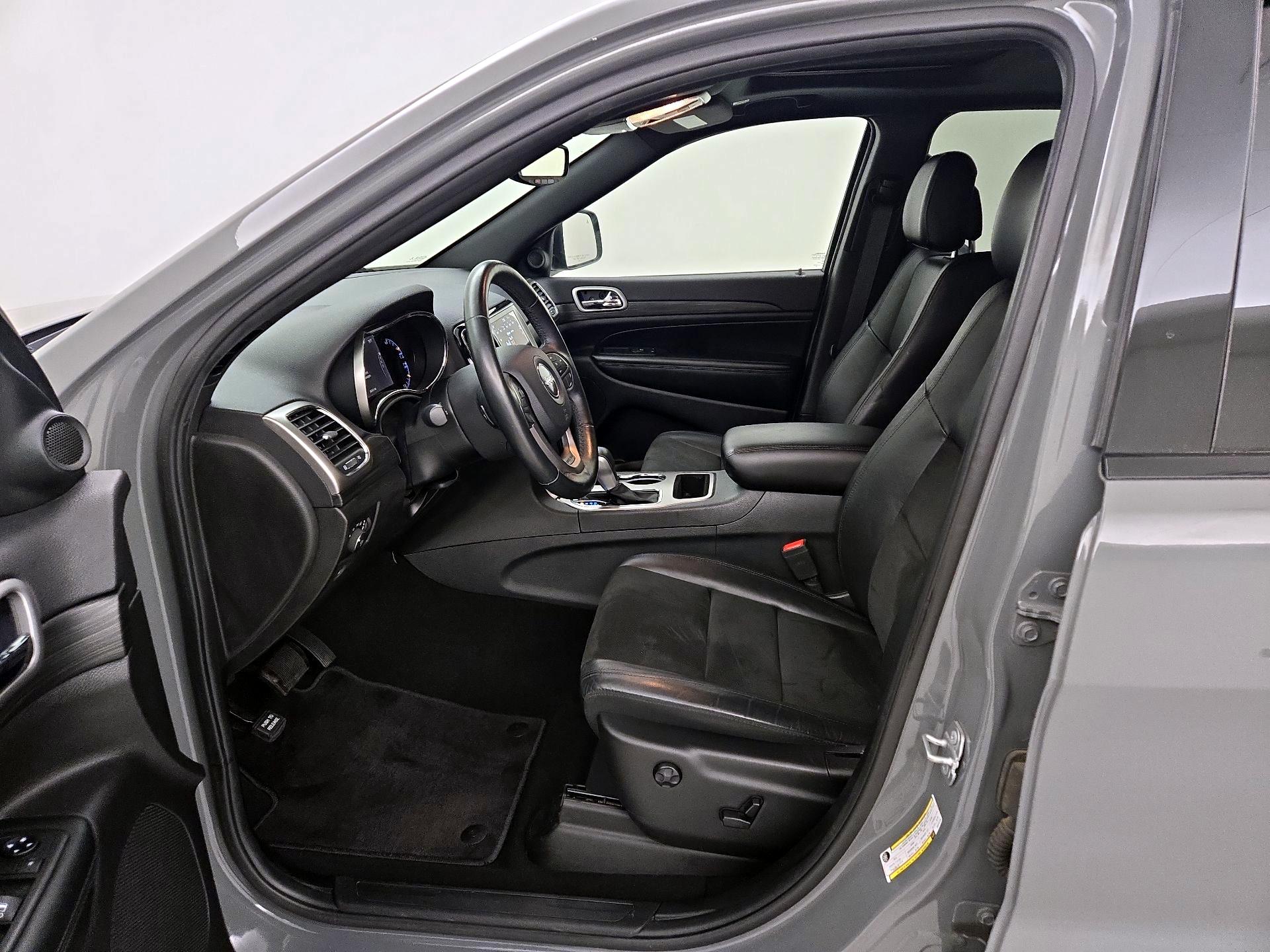 Thumbnail: 2019 Jeep Grand Cherokee - 11