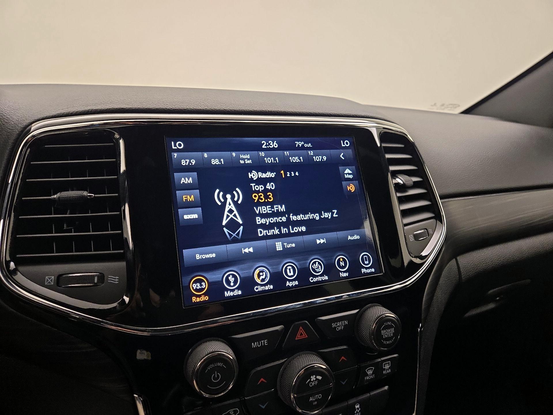 Thumbnail: 2019 Jeep Grand Cherokee - 16