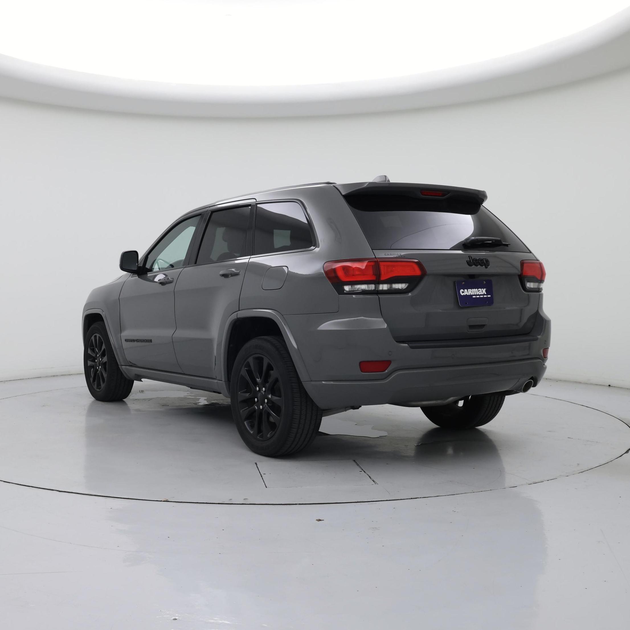 Thumbnail: 2019 Jeep Grand Cherokee - 2