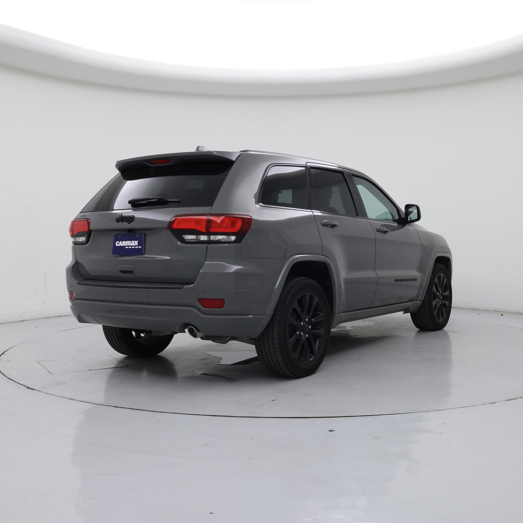 Thumbnail: 2019 Jeep Grand Cherokee - 8