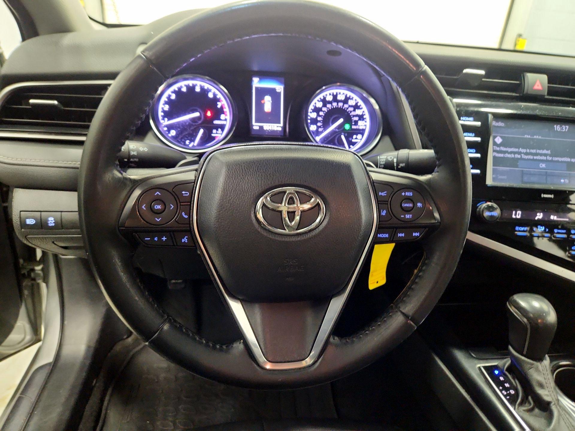 Thumbnail: 2020 Toyota Camry - 10