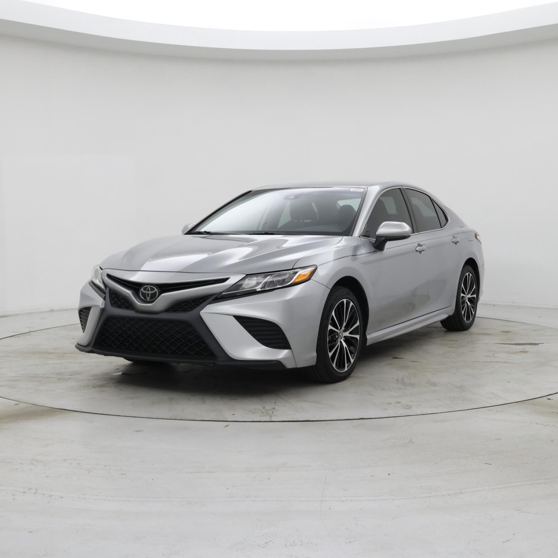 Thumbnail: 2020 Toyota Camry - 4