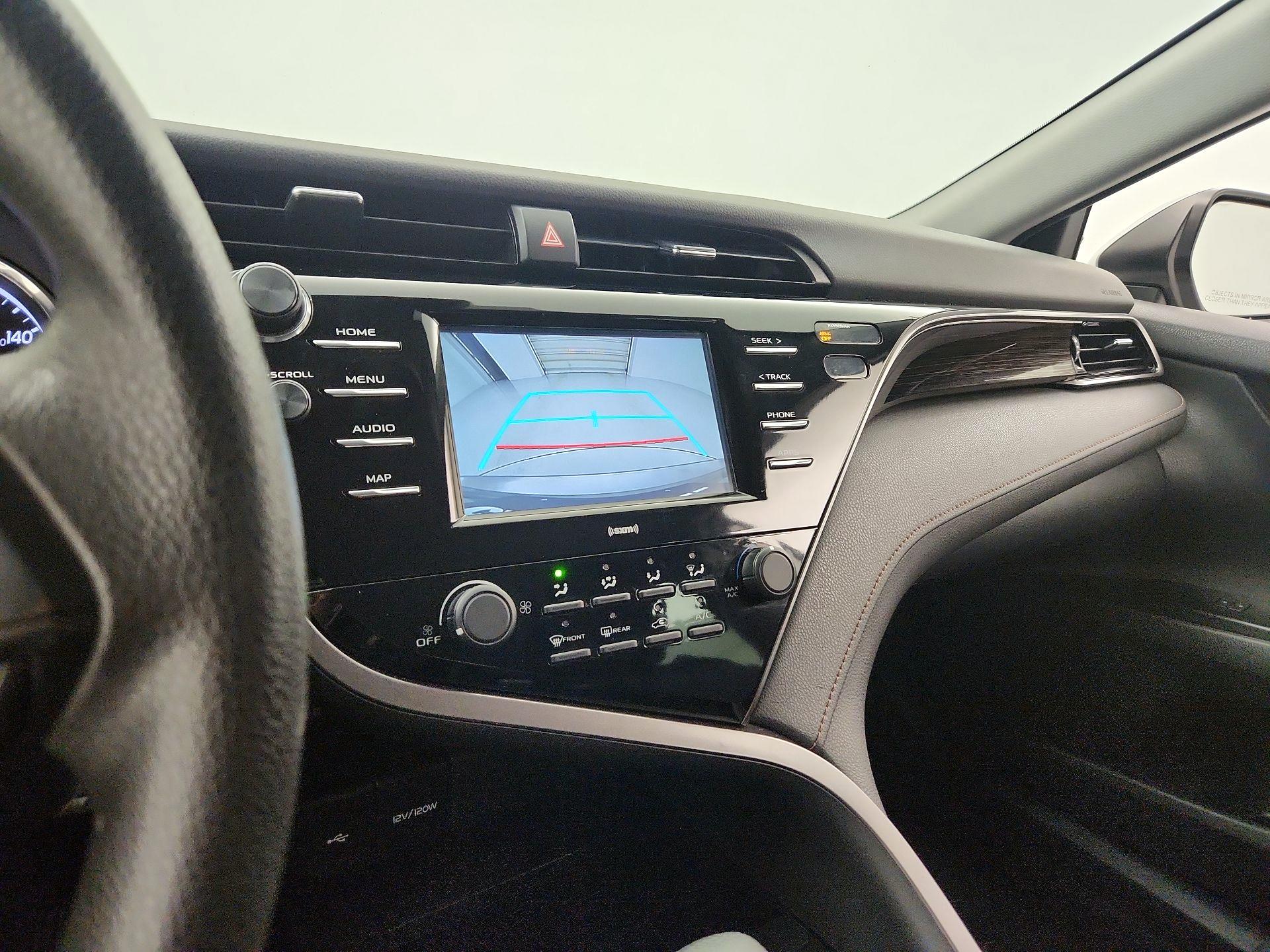 Thumbnail: 2020 Toyota Camry - 14
